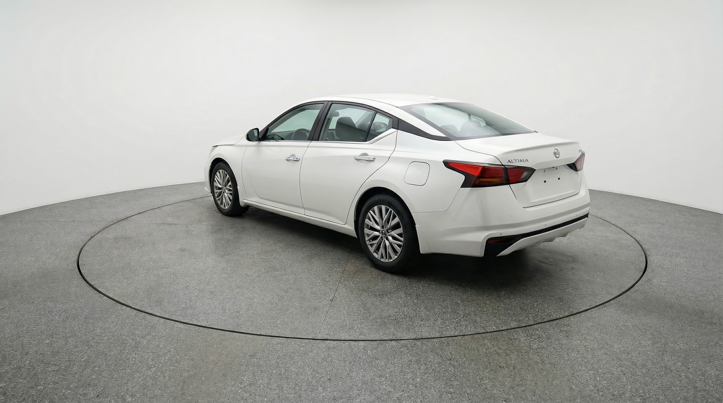 Thumbnail: 2025 Nissan Altima - 5