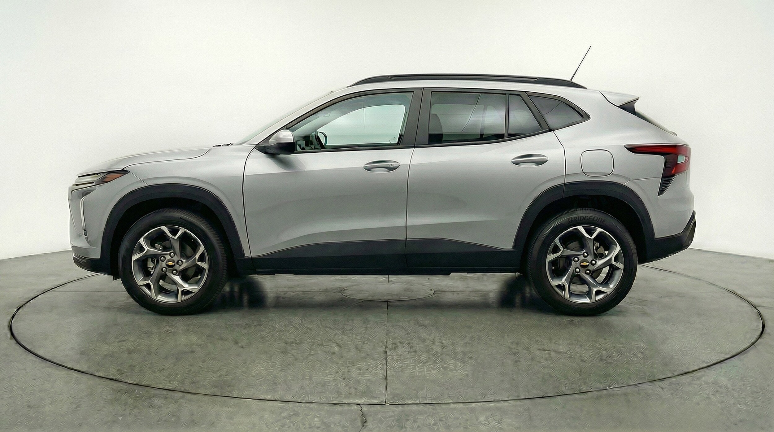 Thumbnail: 2025 Chevrolet Trax - 5