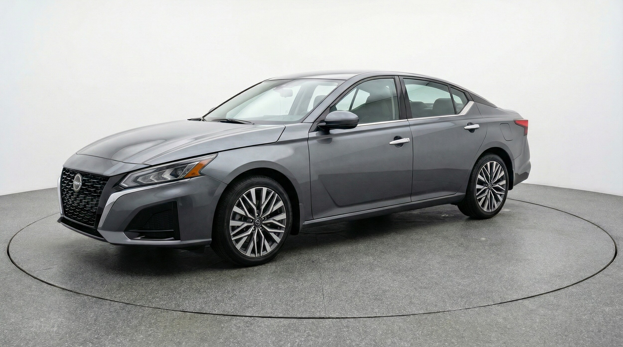 Thumbnail: 2025 Nissan Altima - 3