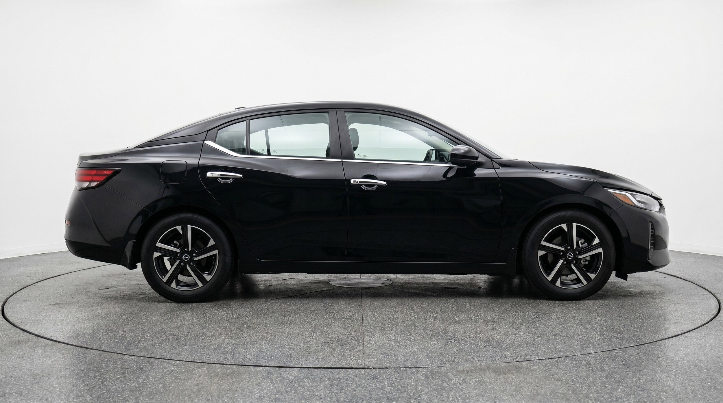 Thumbnail: 2025 Nissan Sentra - 11