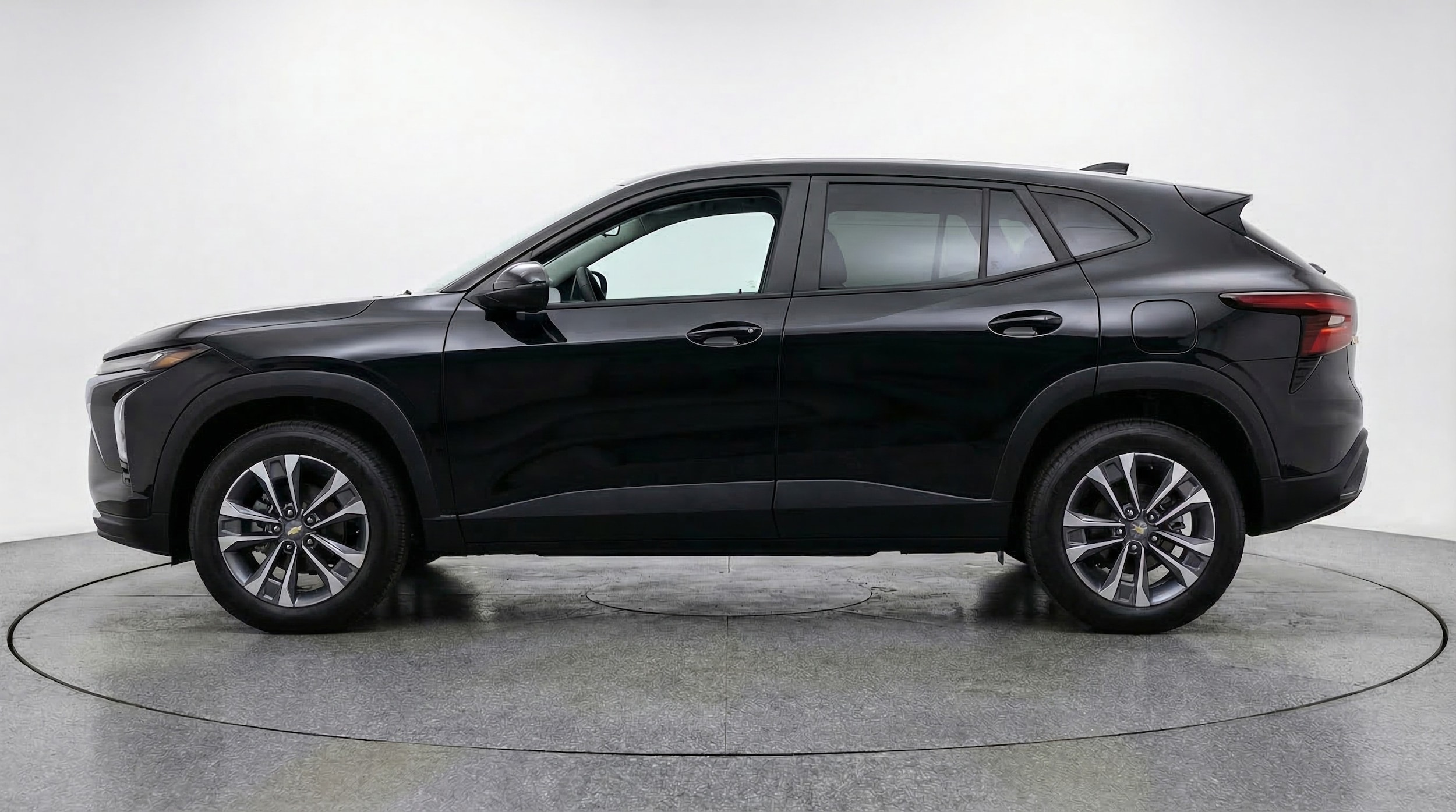 Thumbnail: 2025 Chevrolet Equinox - 4