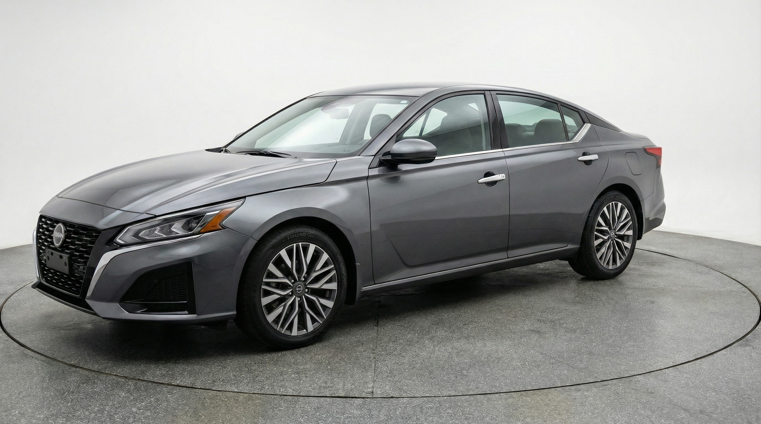 Thumbnail: 2025 Nissan Altima - 3