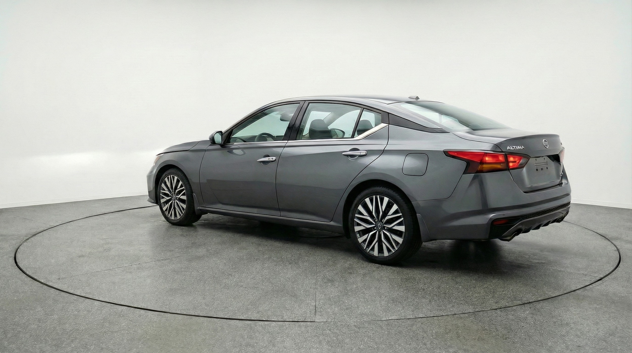 Thumbnail: 2025 Nissan Altima - 5