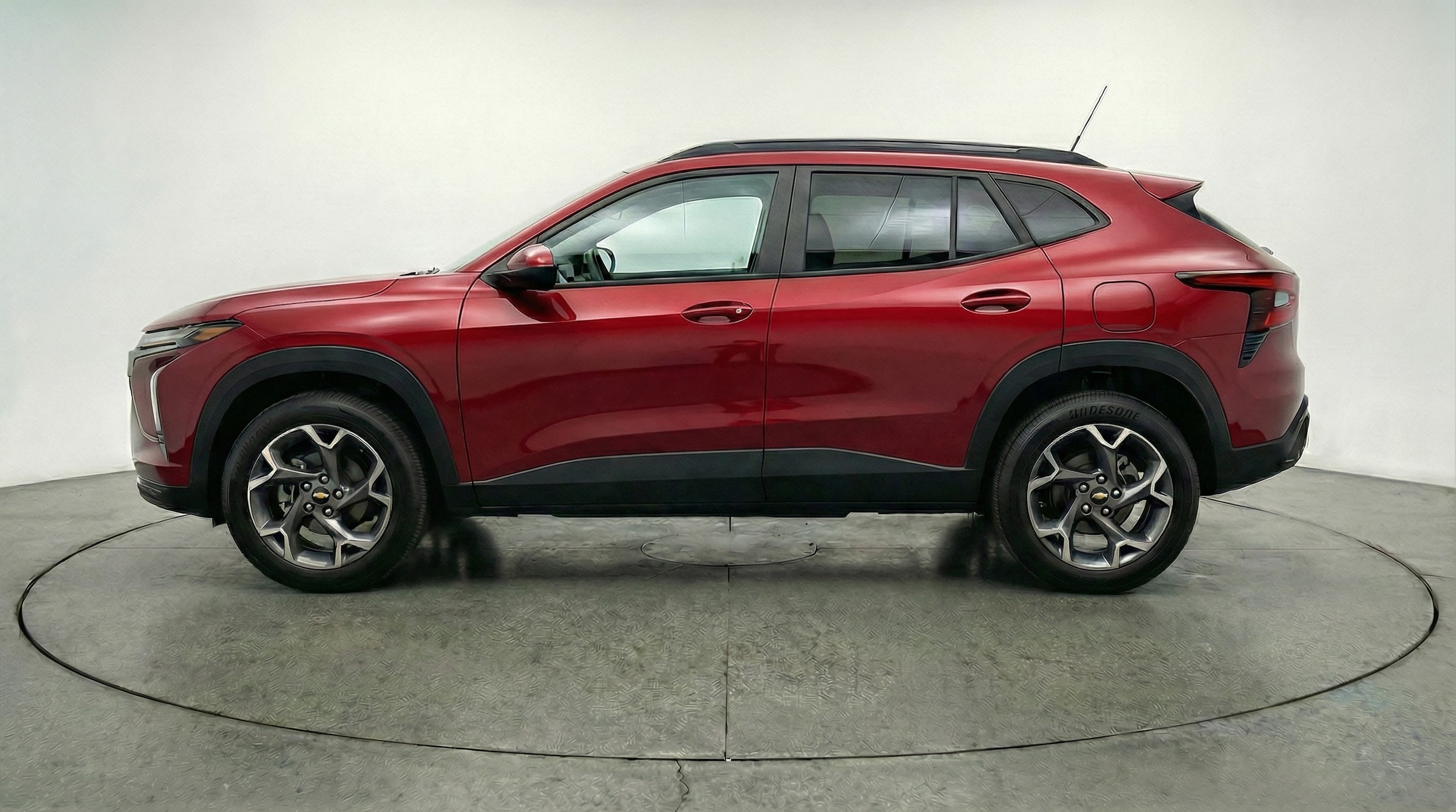 Thumbnail: 2025 Chevrolet Trax - 4