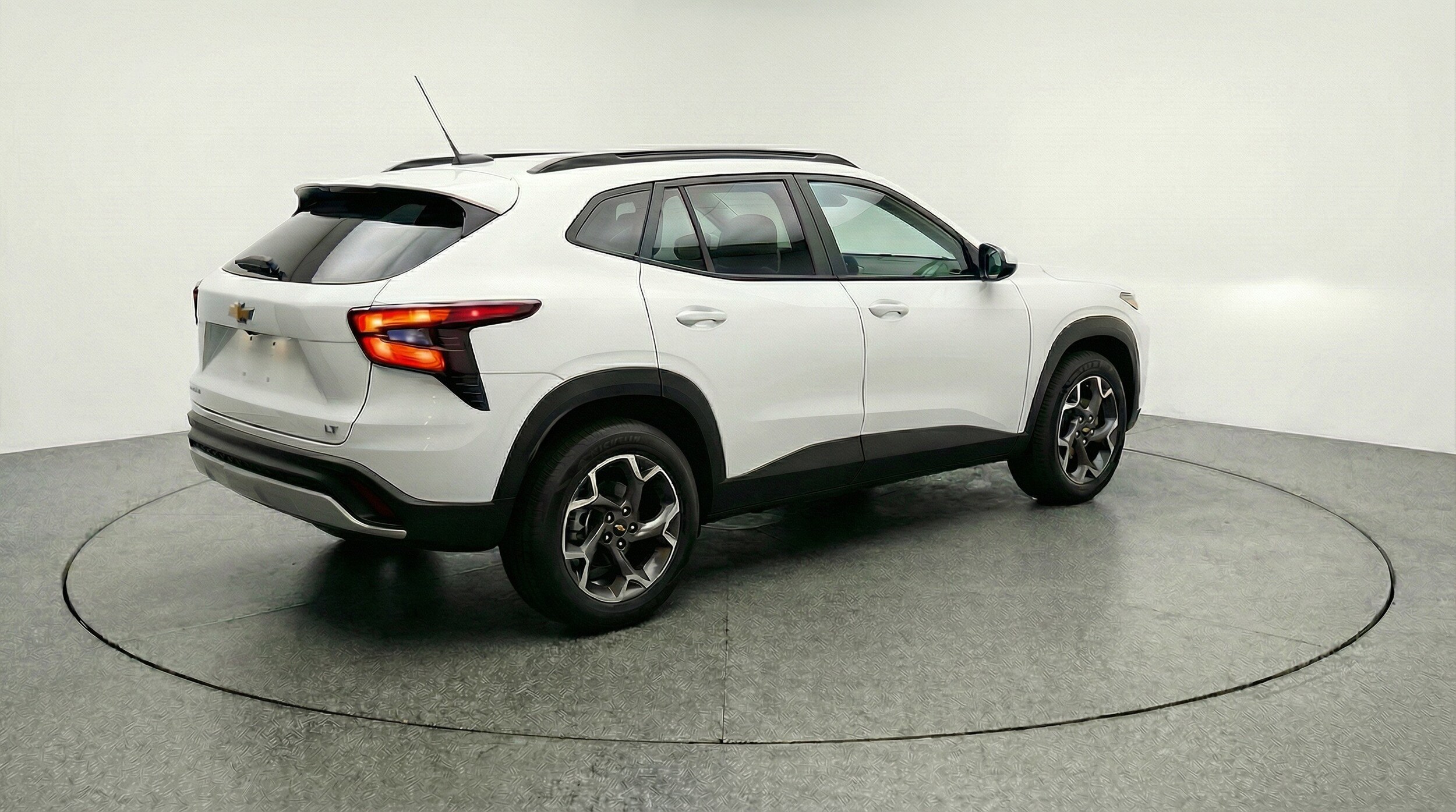 Thumbnail: 2025 Chevrolet Trax - 9