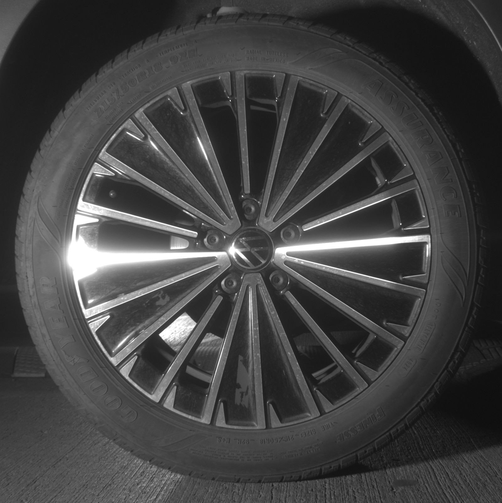 Thumbnail: 2025 Volkswagen Taos - 15