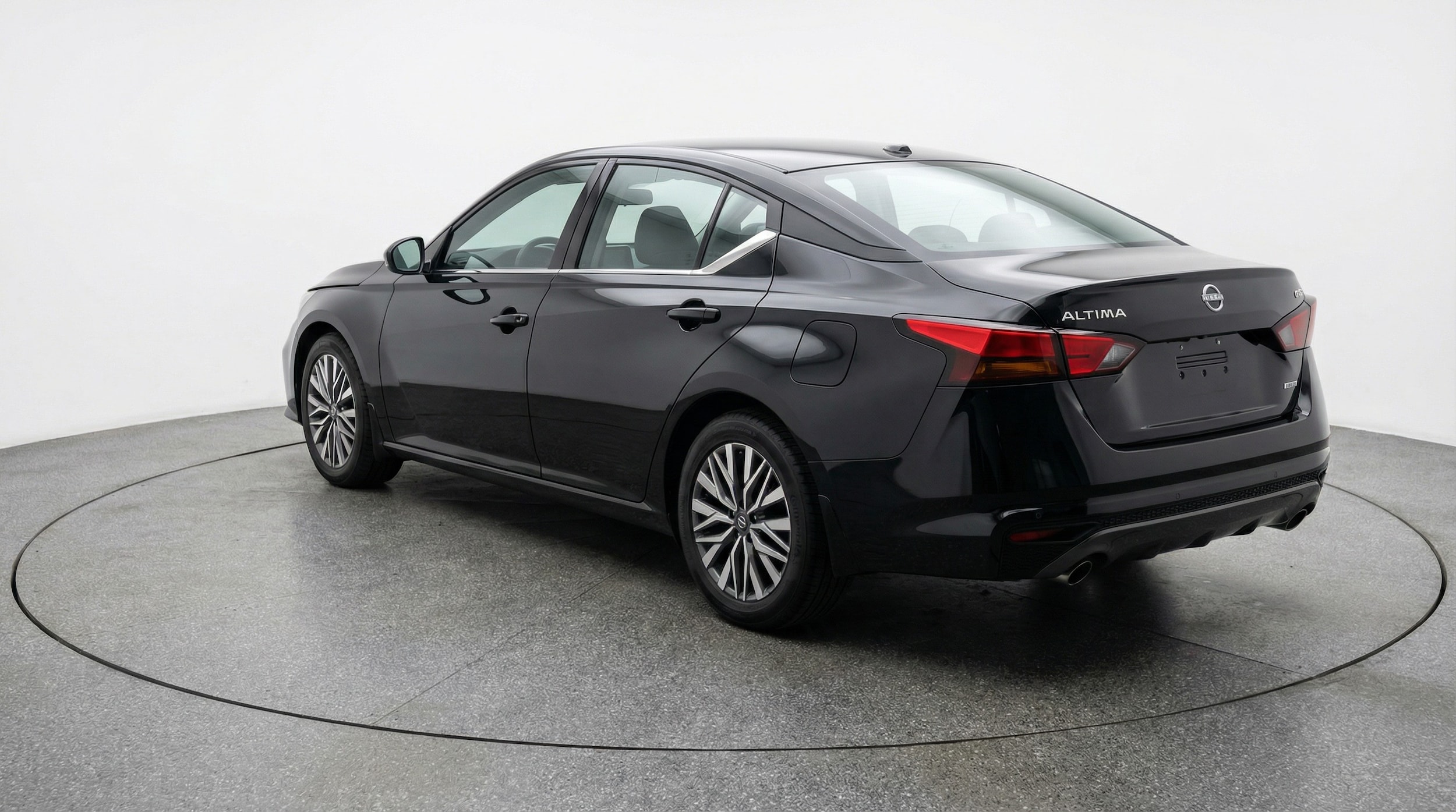 Thumbnail: 2025 Nissan Altima - 5