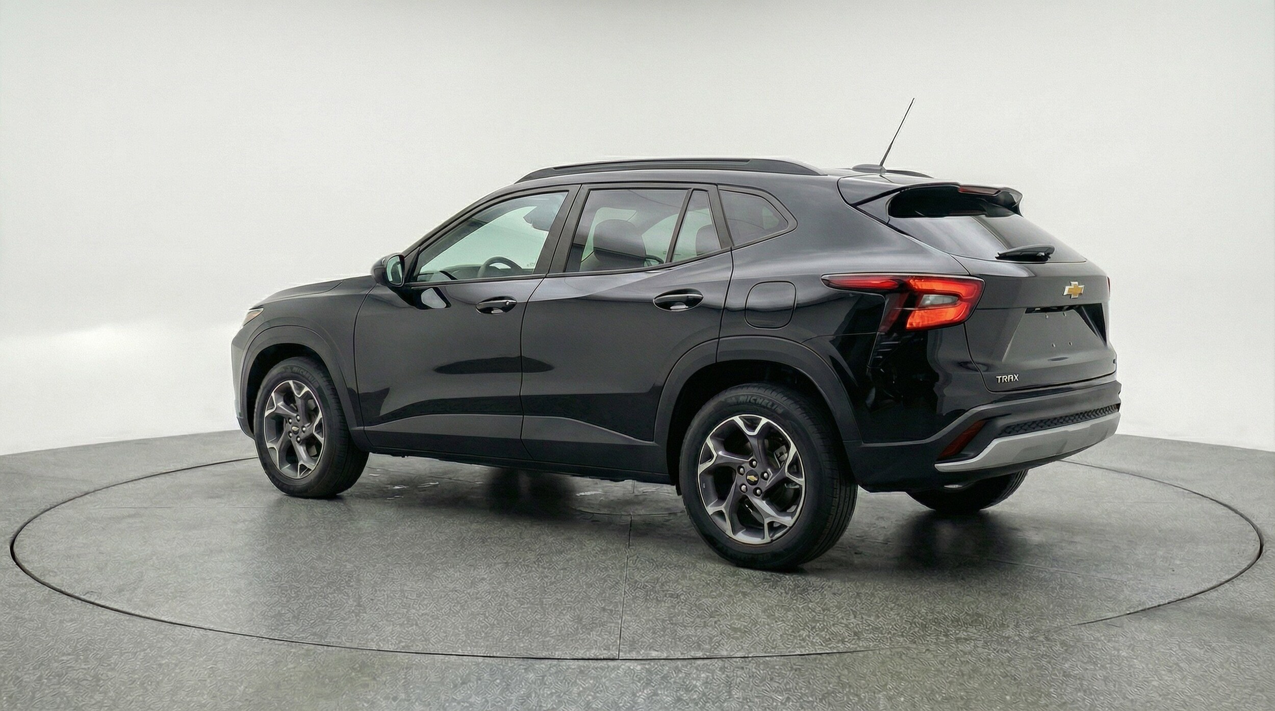 Thumbnail: 2025 Chevrolet Trax - 6