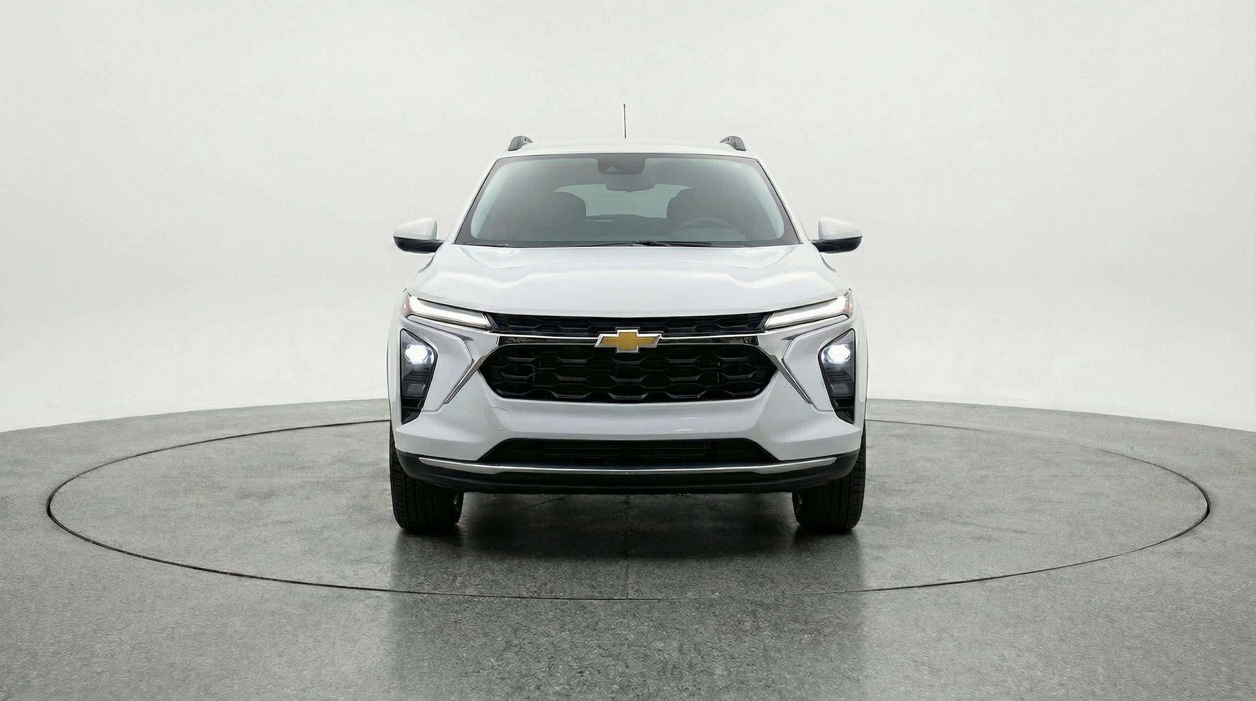 Thumbnail: 2025 Chevrolet Trax - 2