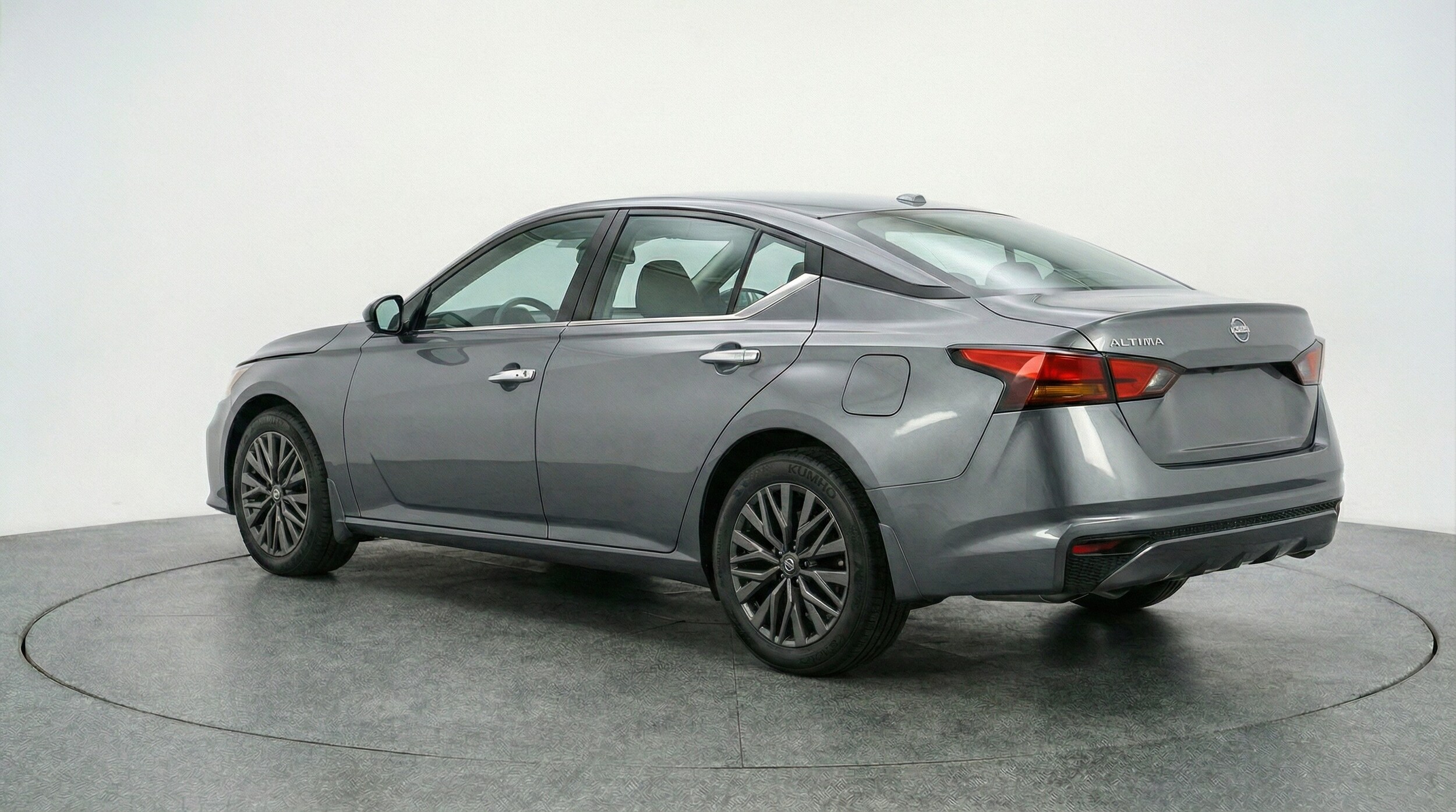 Thumbnail: 2025 Nissan Altima - 5