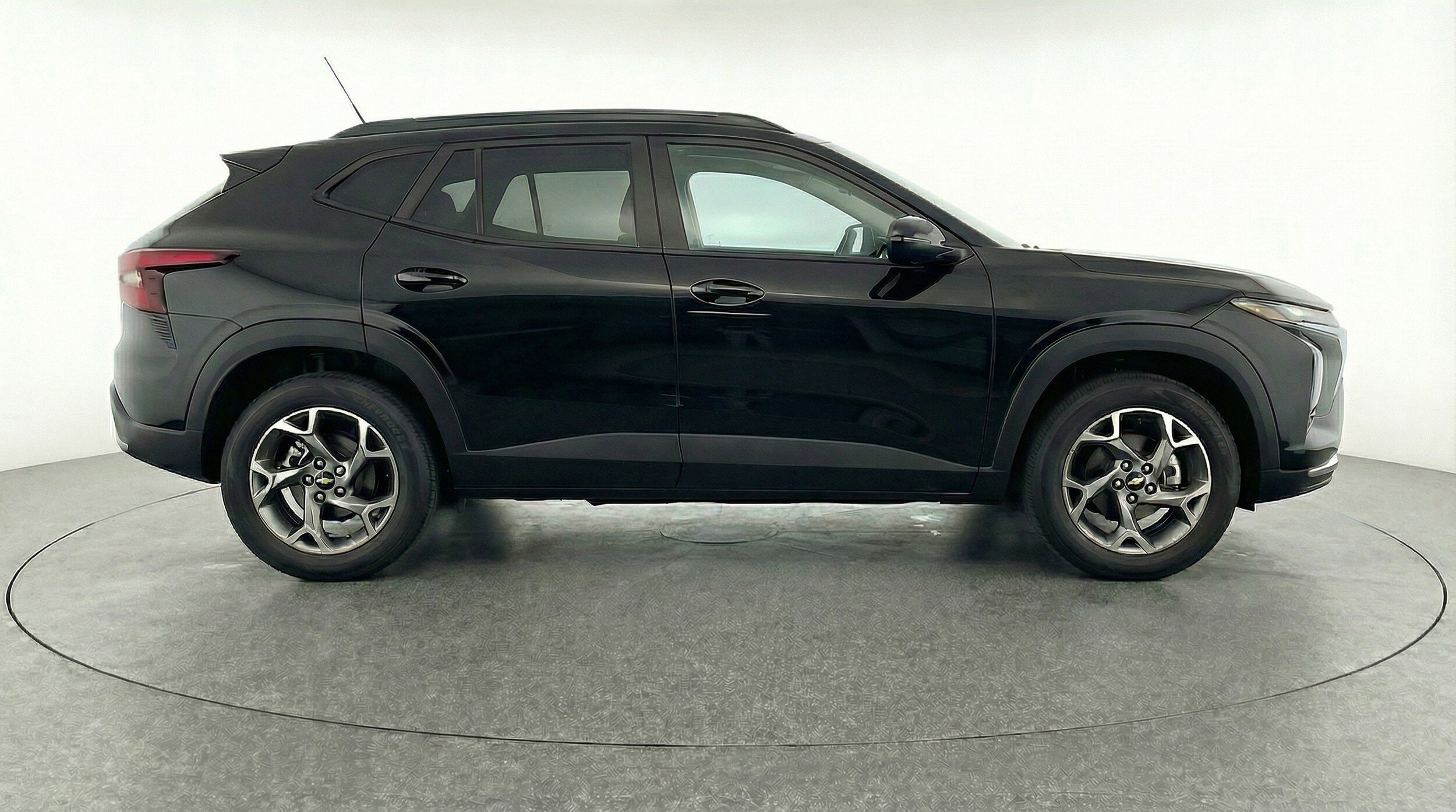 Thumbnail: 2025 Chevrolet Trax - 11