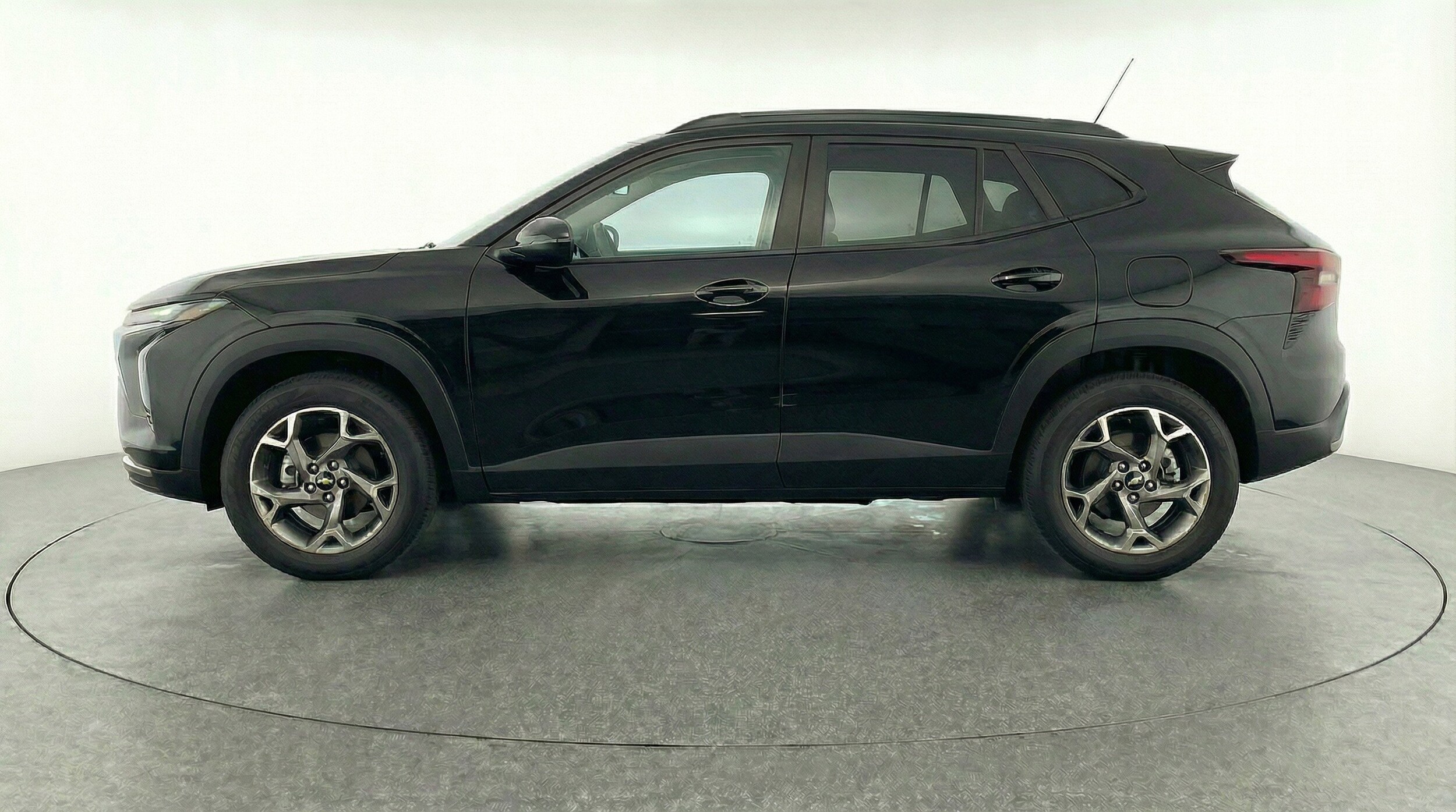 Thumbnail: 2025 Chevrolet Trax - 5