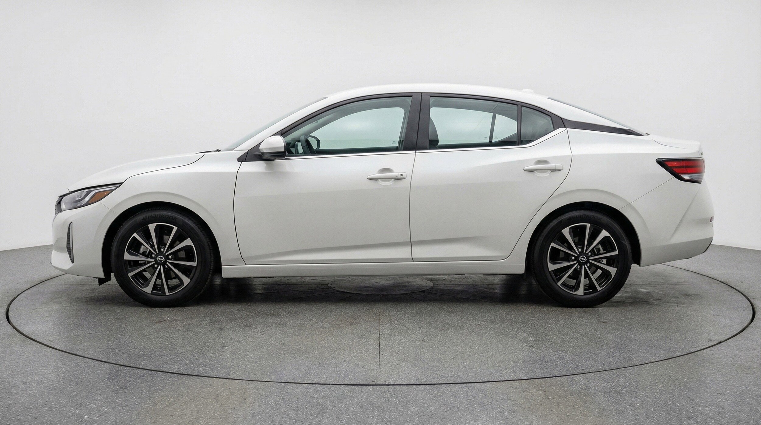 Thumbnail: 2025 Nissan Sentra - 5