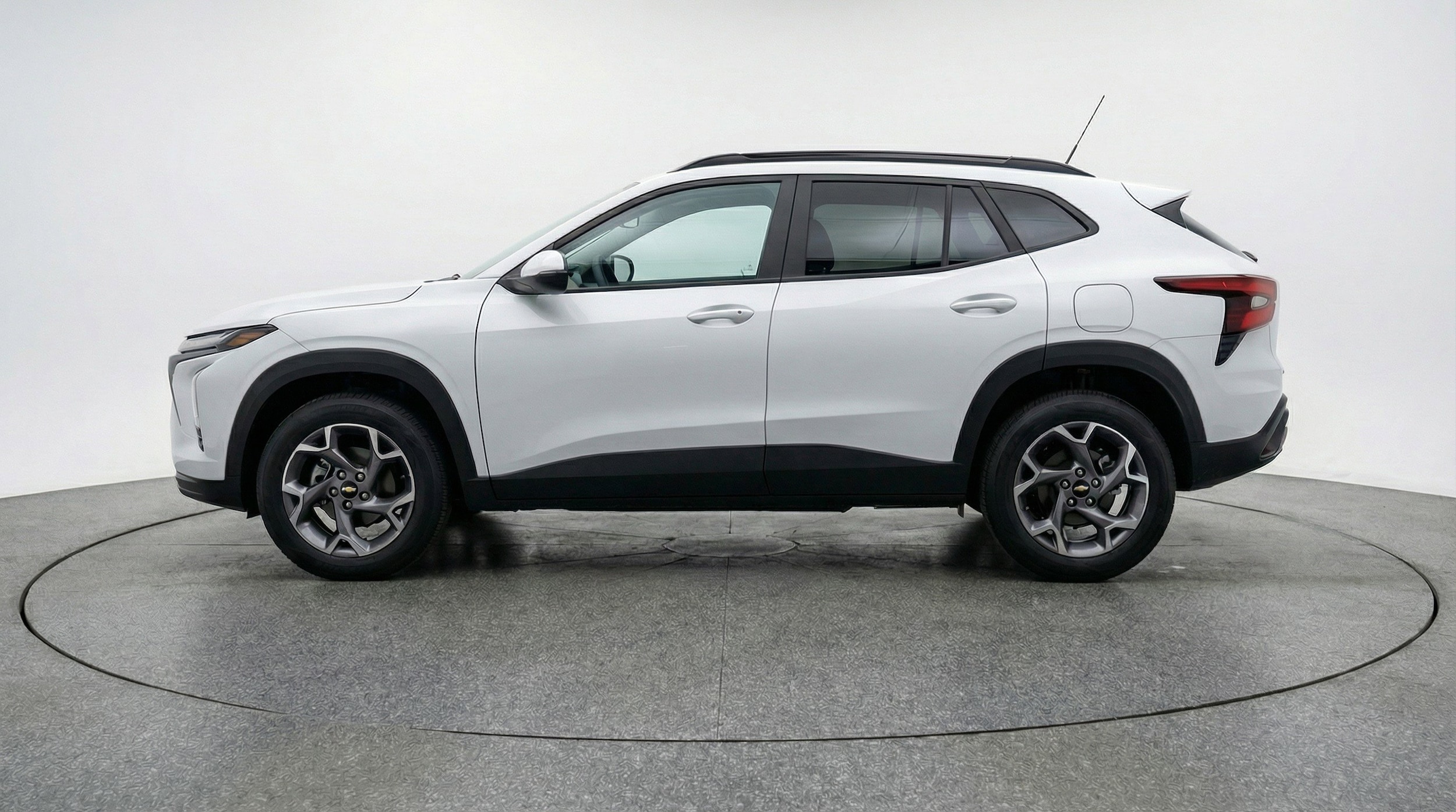 Thumbnail: 2025 Chevrolet Trax - 5