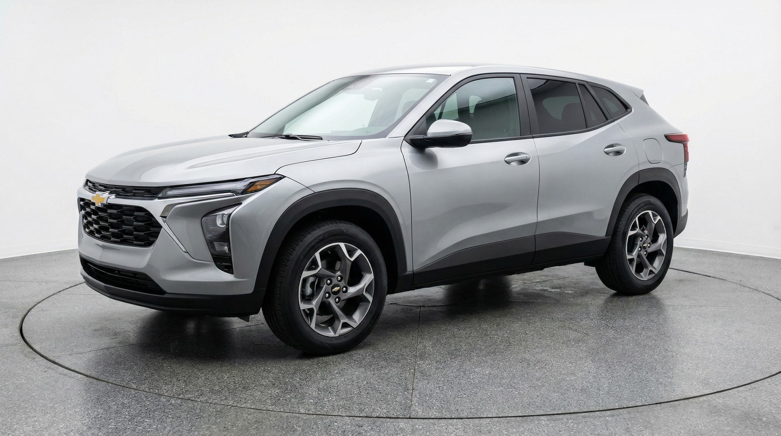 Thumbnail: 2025 Chevrolet Trax - 3