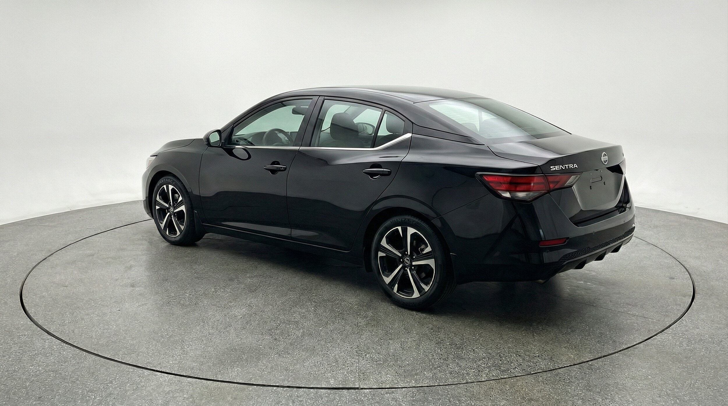 Thumbnail: 2025 Nissan Sentra - 5