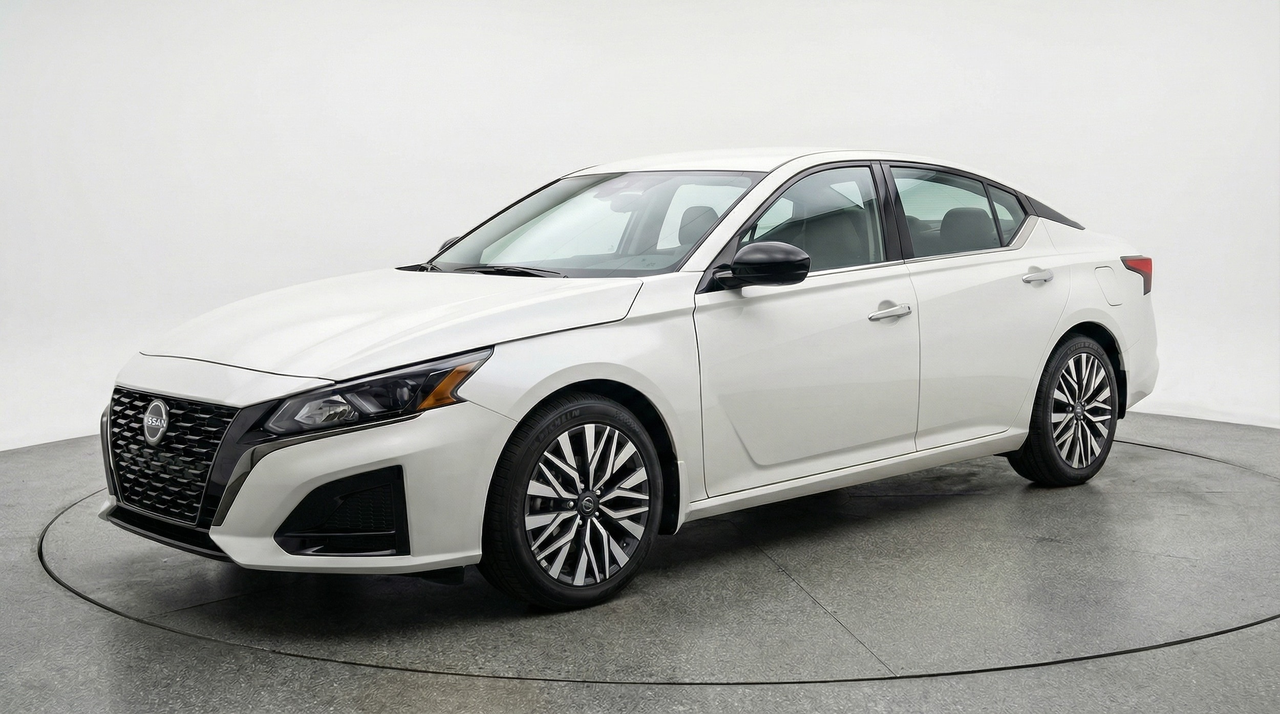 Thumbnail: 2025 Nissan Altima - 3