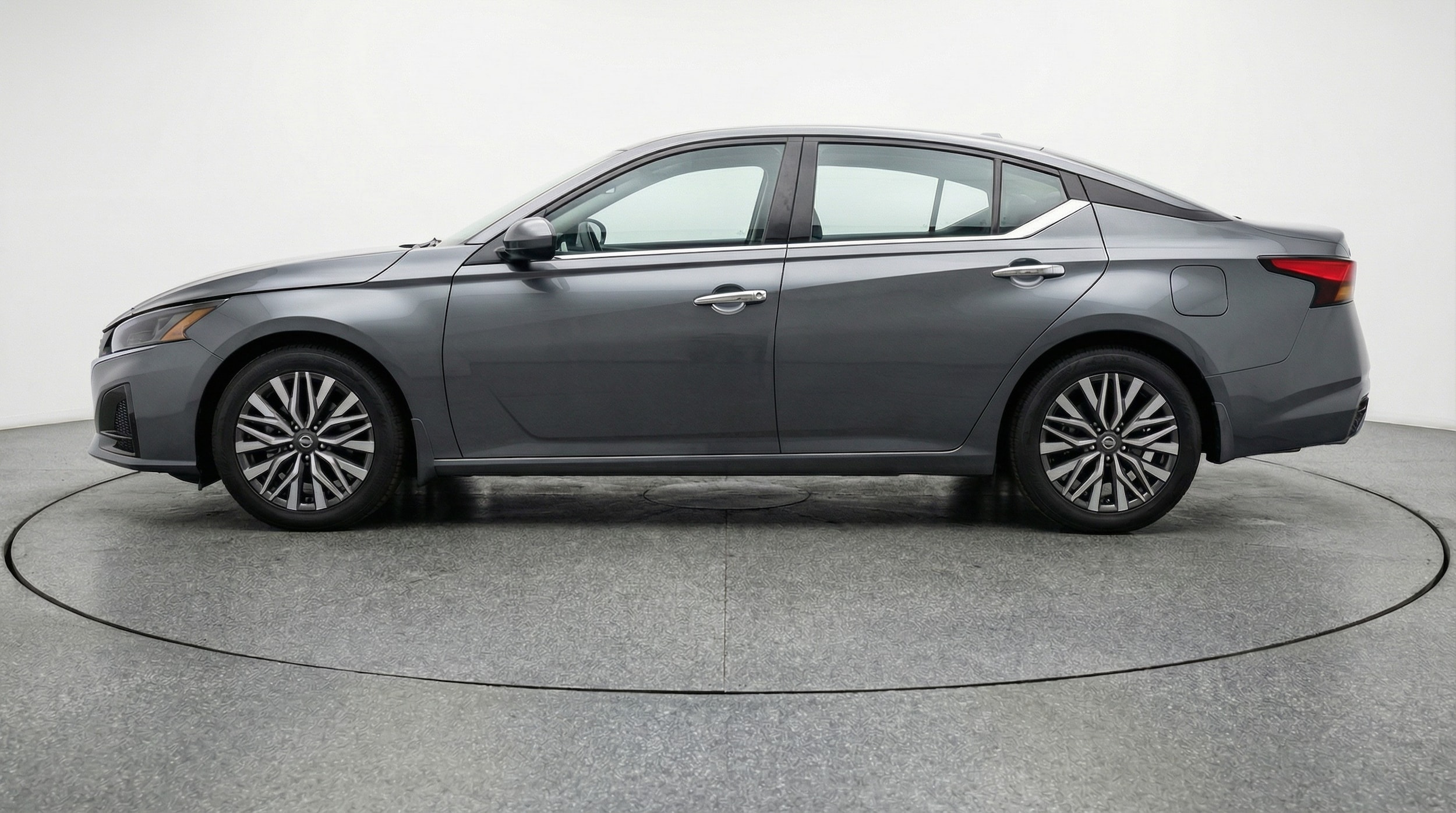 Thumbnail: 2025 Nissan Altima - 4