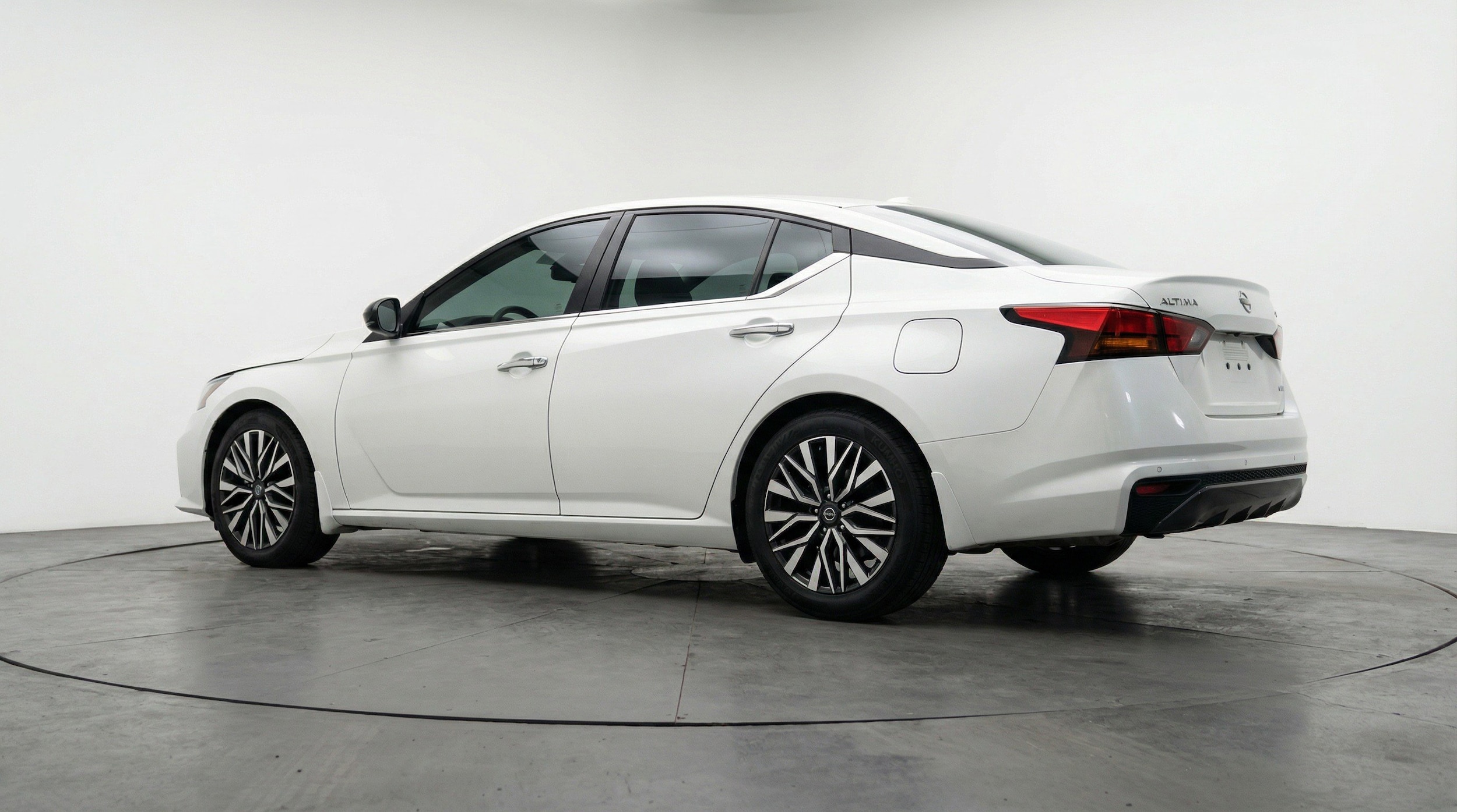 Thumbnail: 2025 Nissan Altima - 6