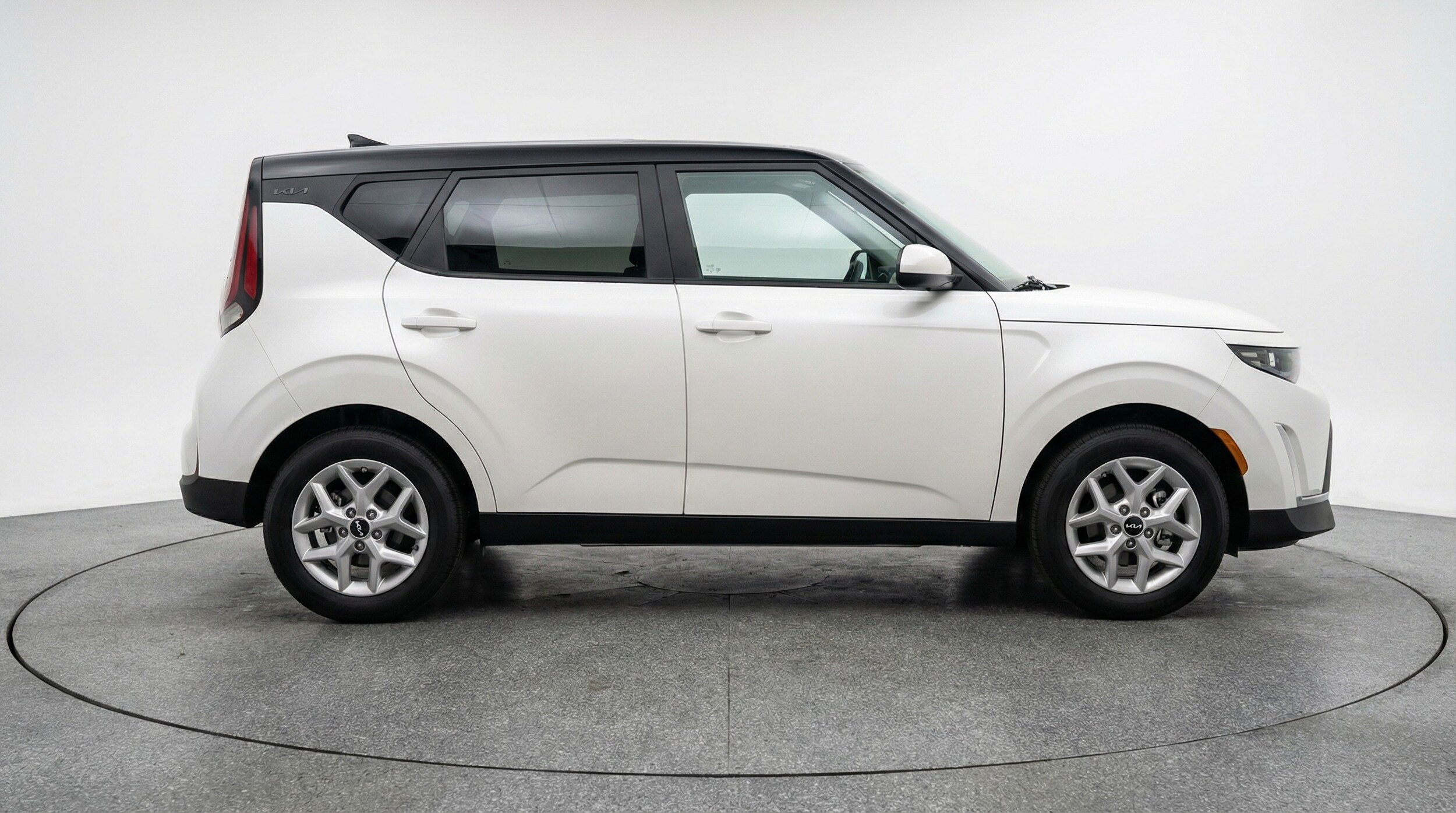 Thumbnail: 2025 Kia Soul - 8