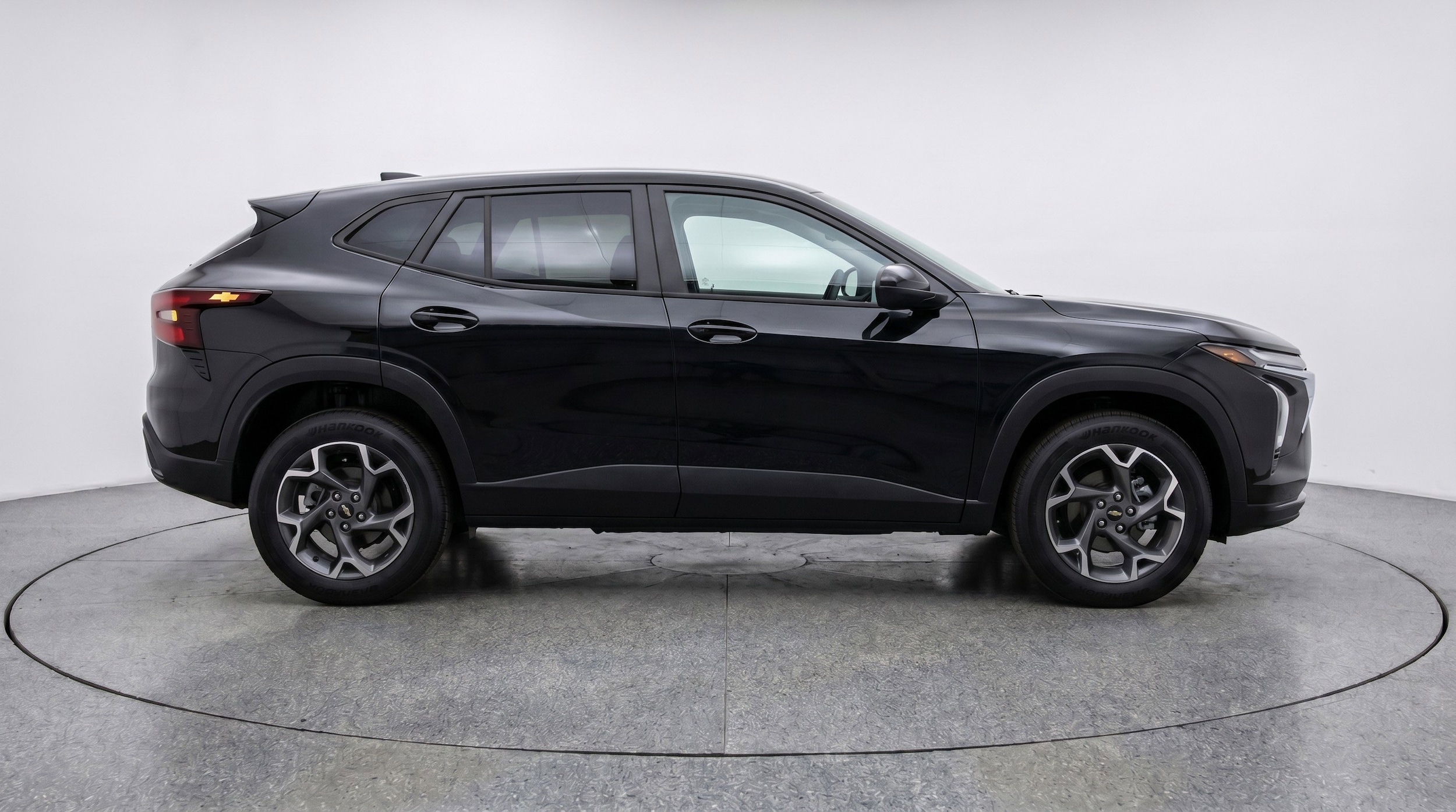 Thumbnail: 2025 Chevrolet Trax - 11