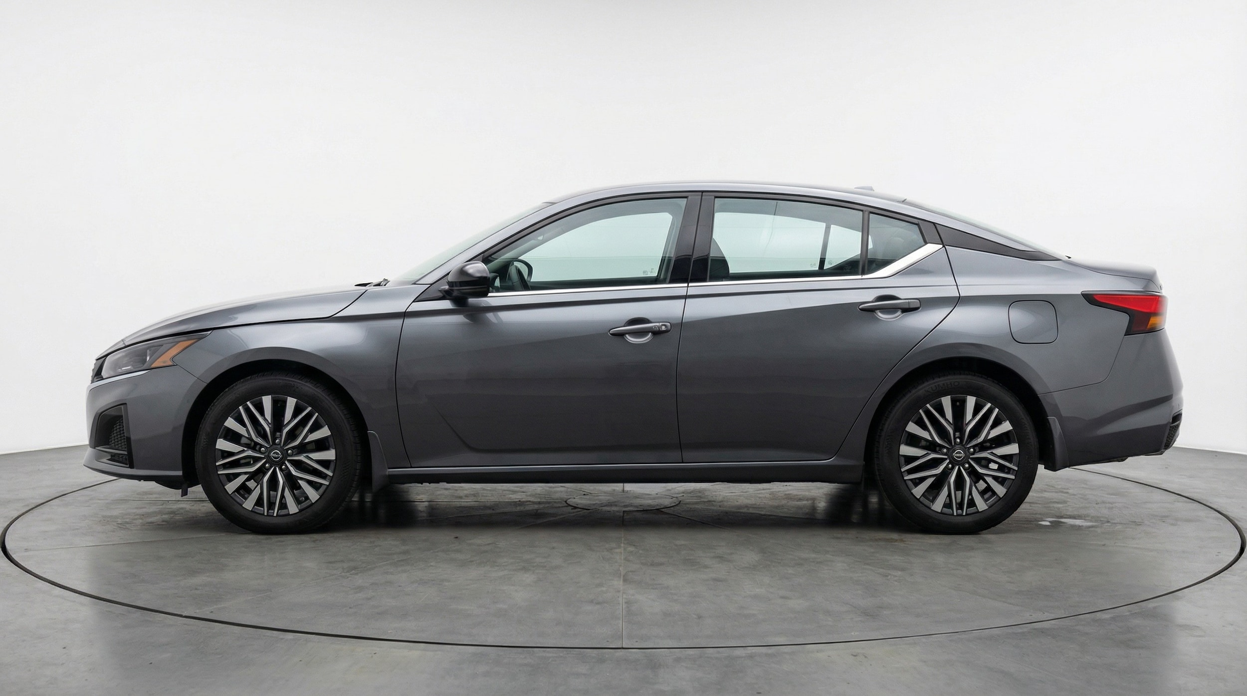 Thumbnail: 2025 Nissan Altima - 4