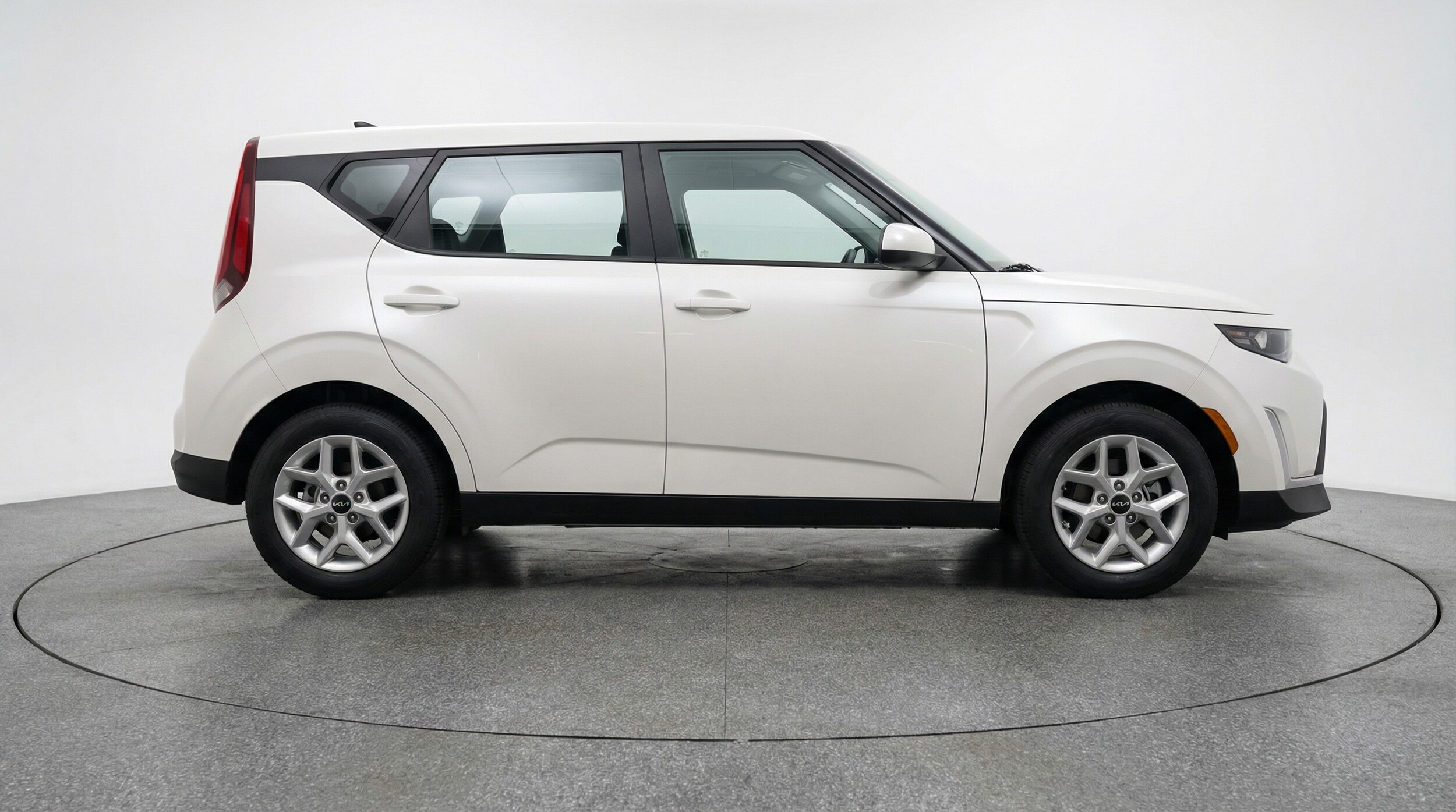 Thumbnail: 2025 Kia Soul - 8