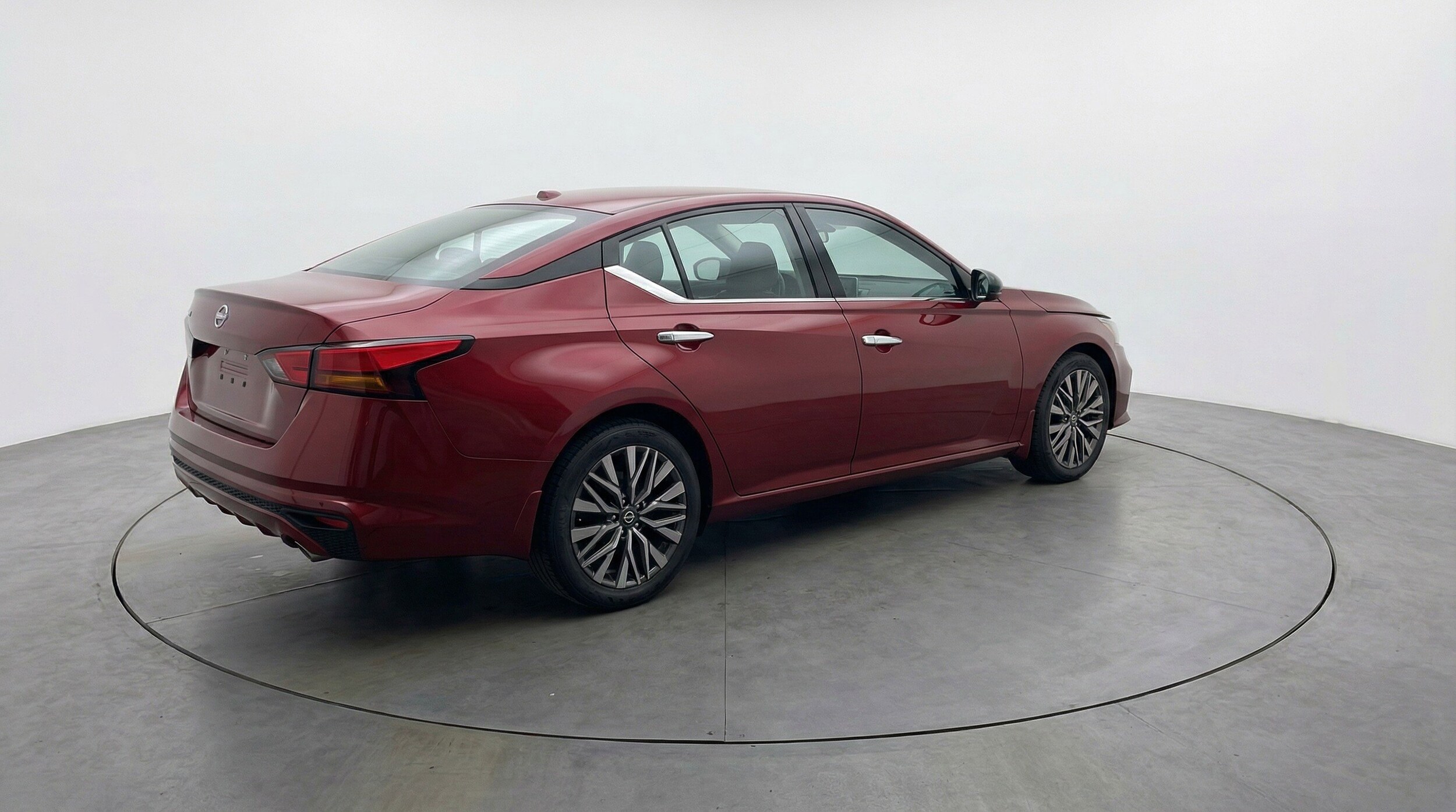 Thumbnail: 2025 Nissan Altima - 9