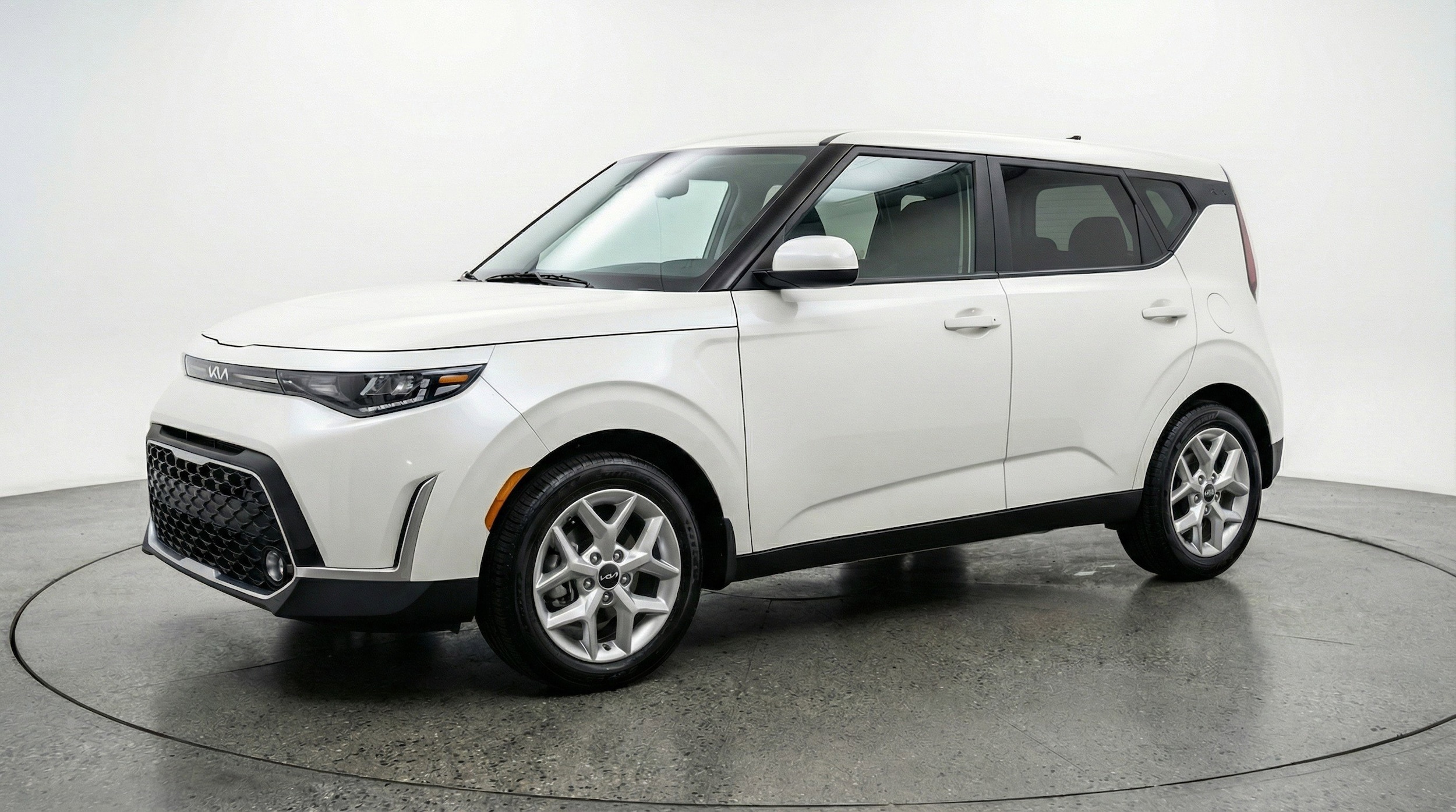 Thumbnail: 2025 Kia Soul - 3