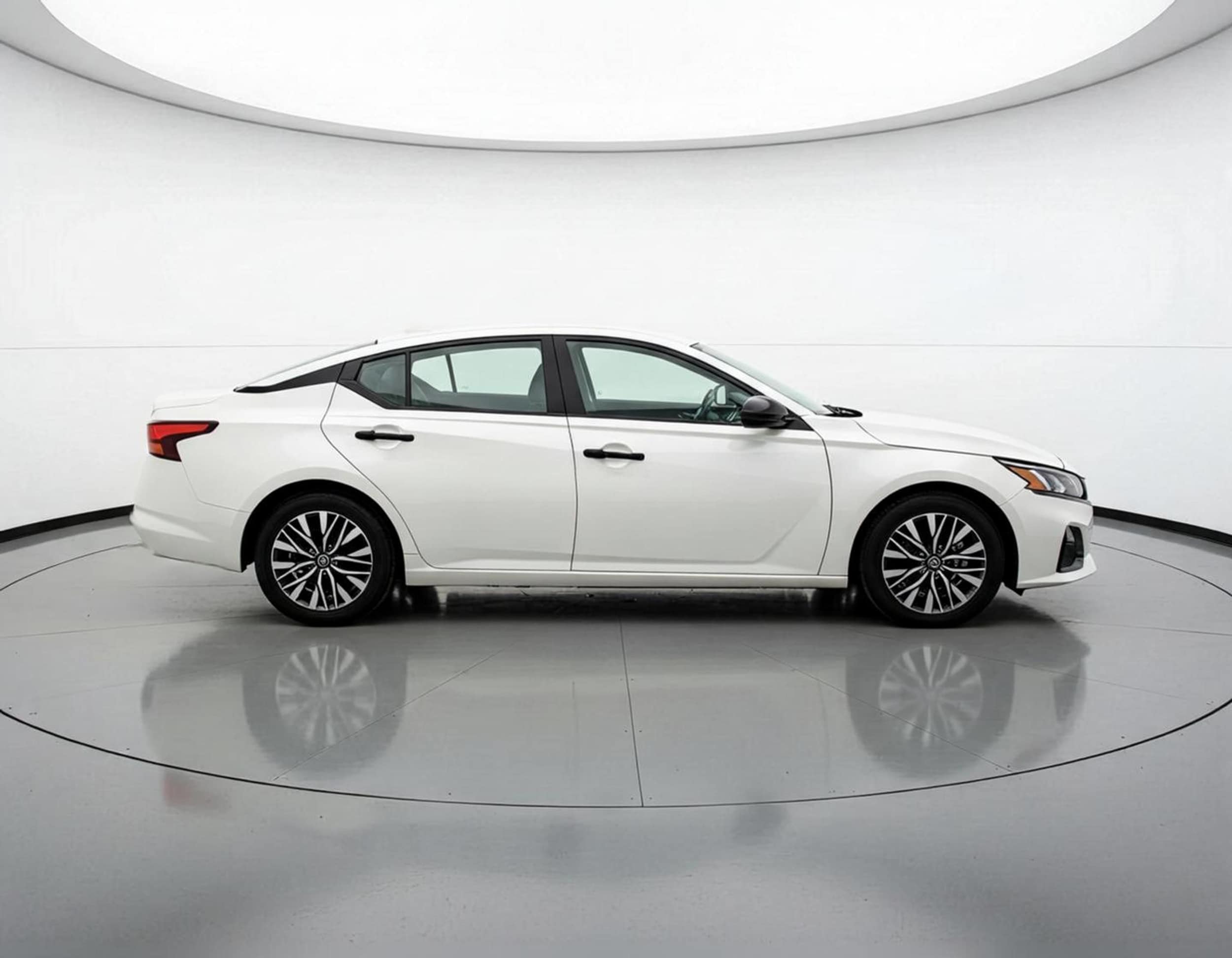 Thumbnail: 2025 Nissan Altima - 8