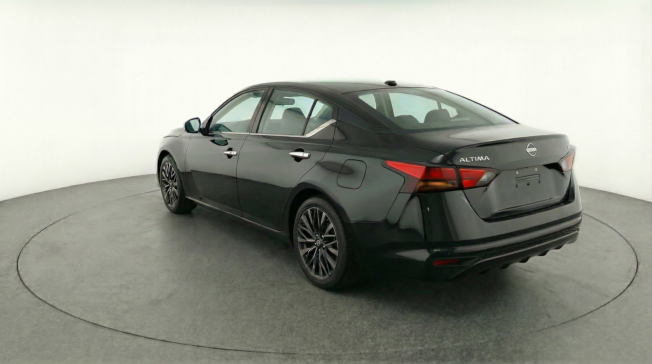 Thumbnail: 2025 Nissan Altima - 6