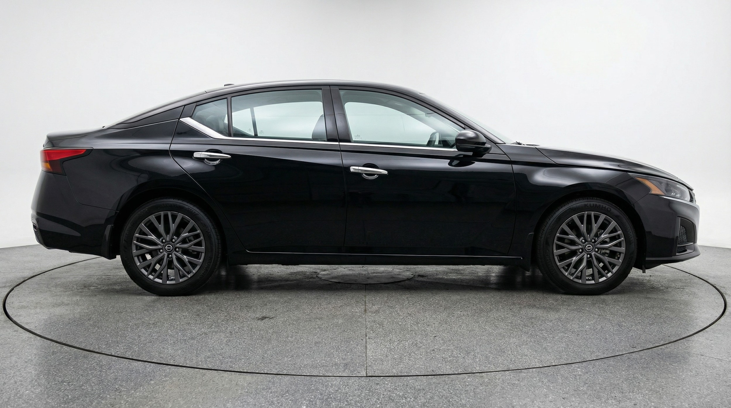 Thumbnail: 2025 Nissan Altima - 8