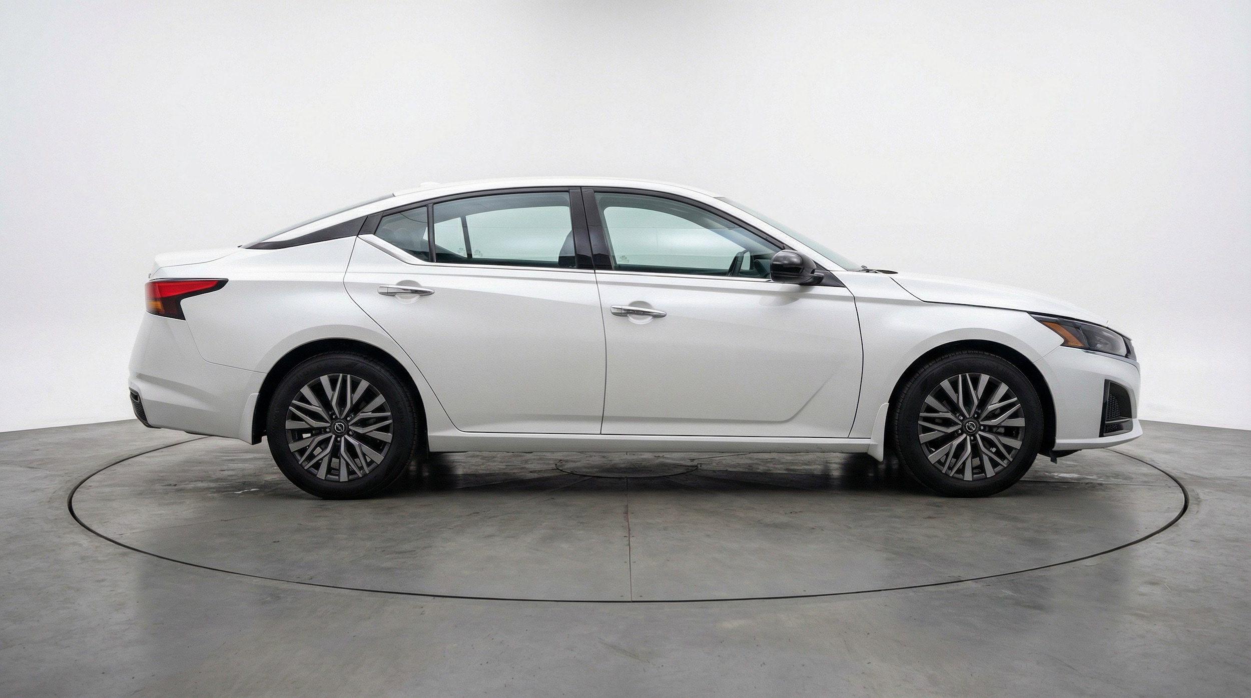Thumbnail: 2025 Nissan Altima - 11