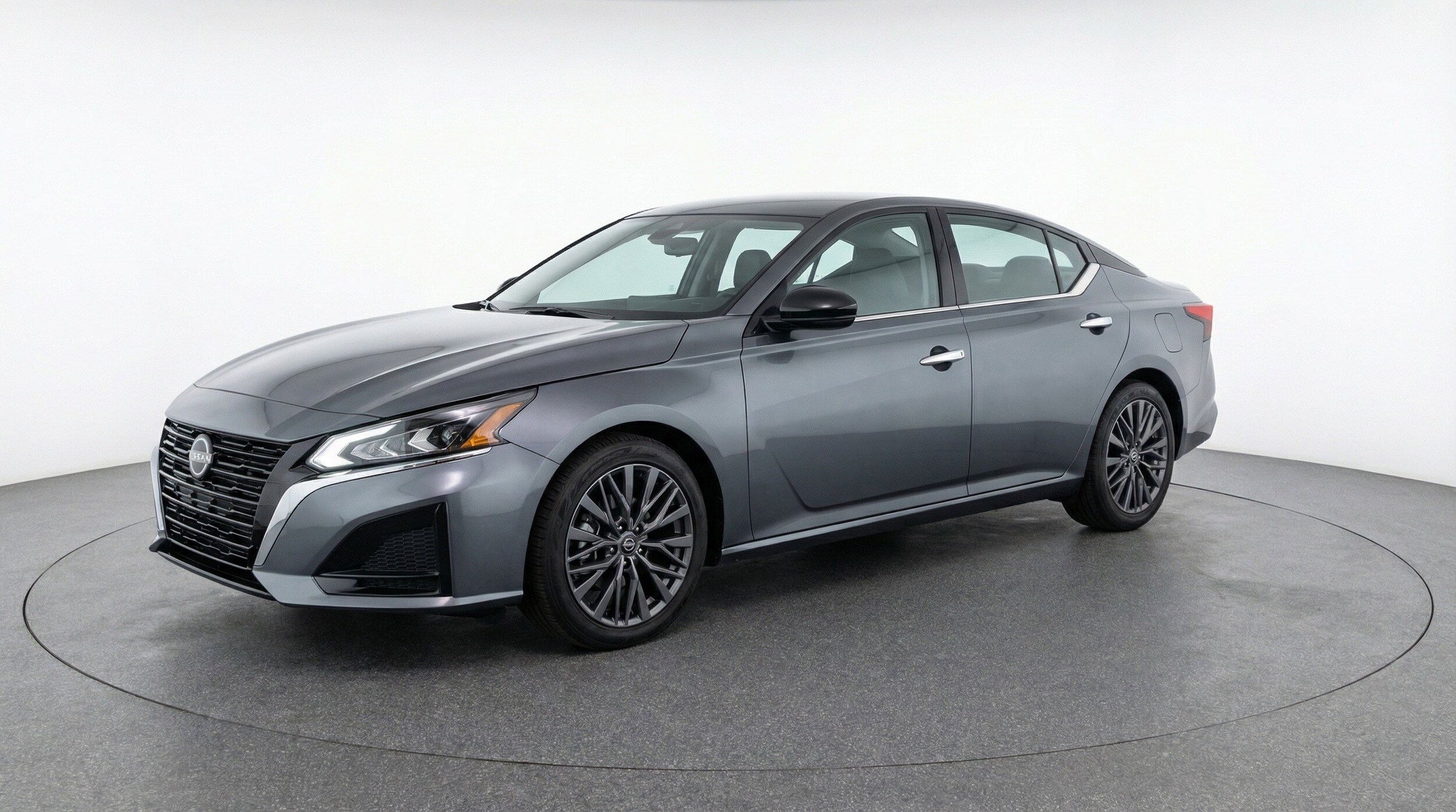 Thumbnail: 2025 Nissan Altima - 3