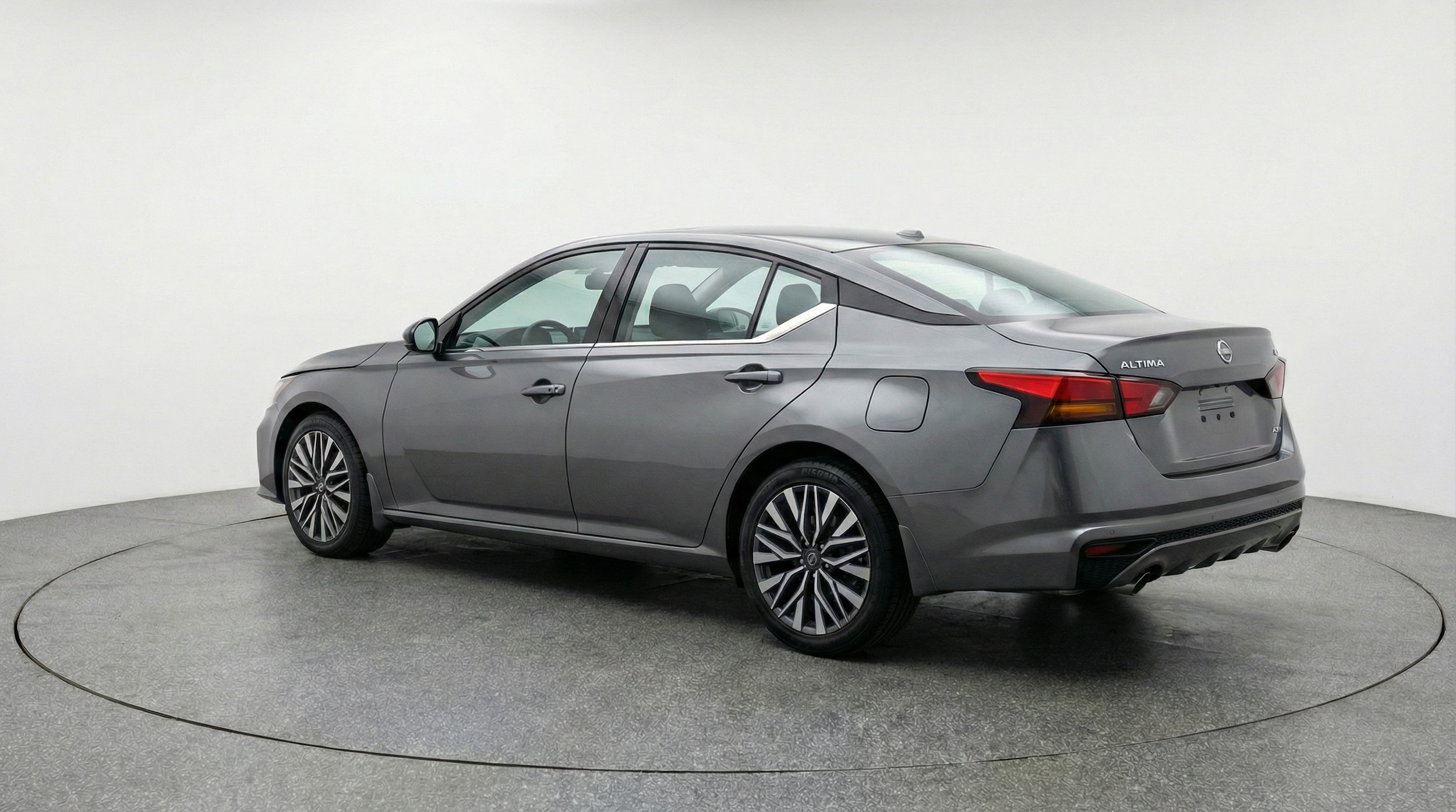 Thumbnail: 2025 Nissan Altima - 5