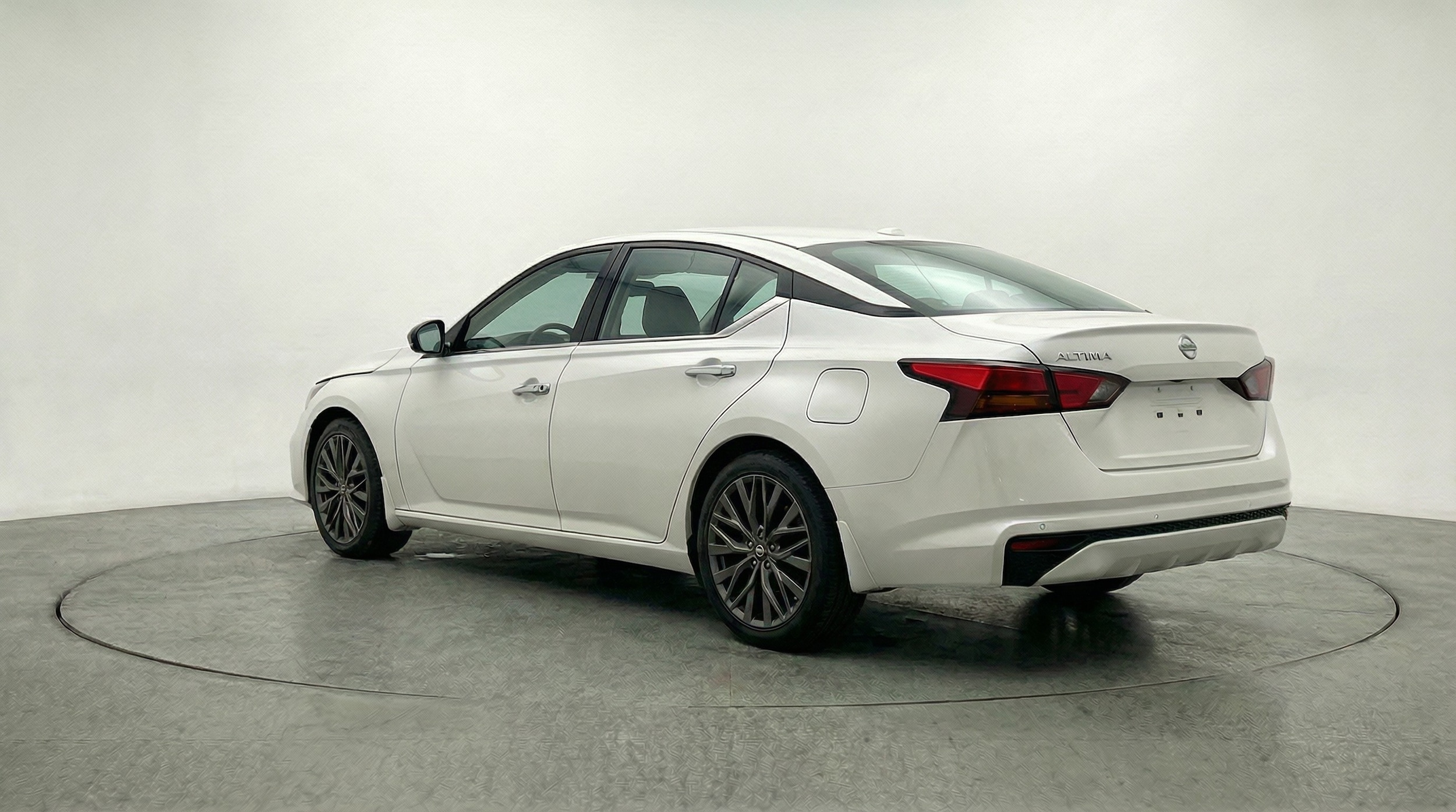 Thumbnail: 2025 Nissan Altima - 5