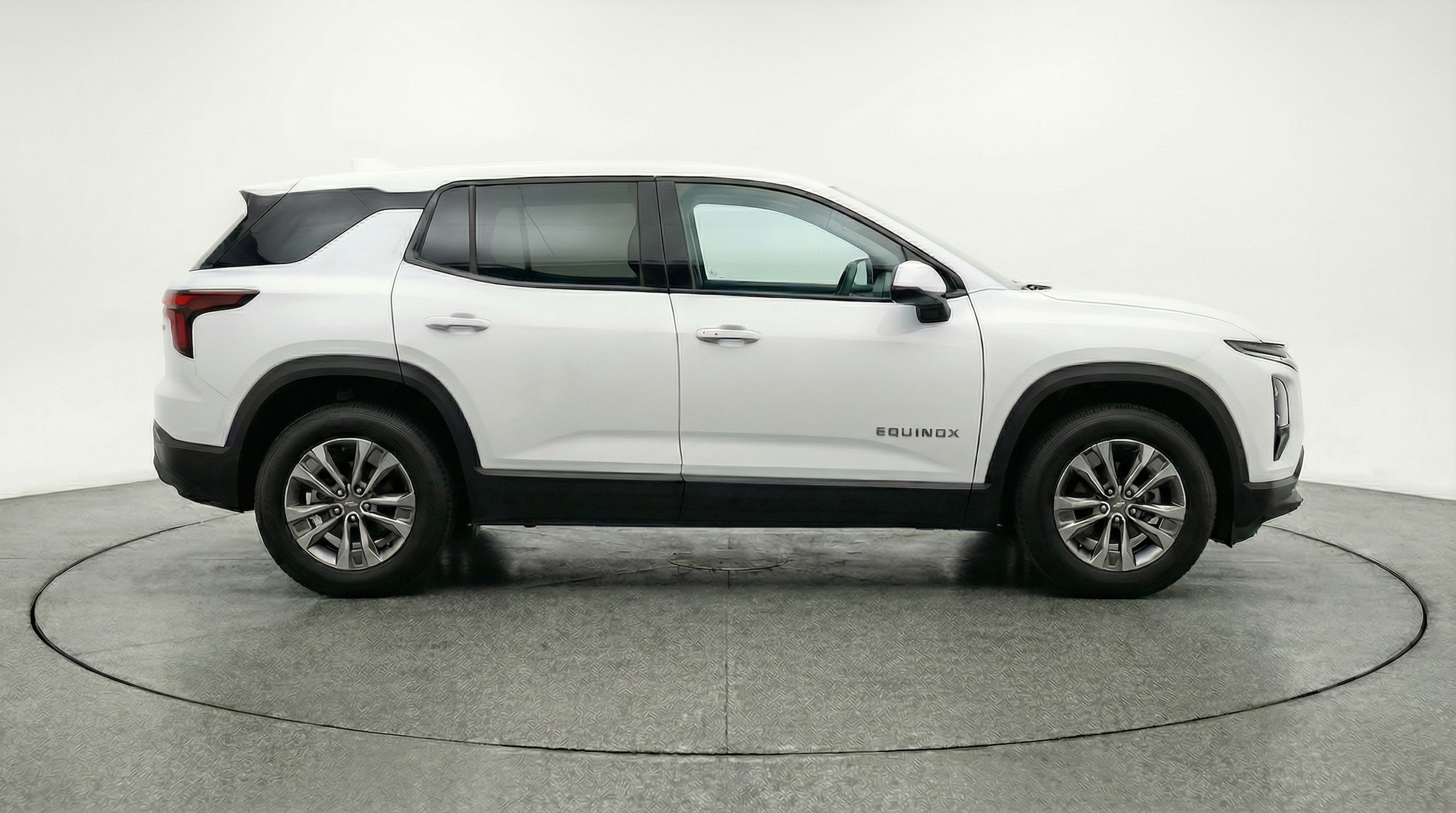 Thumbnail: 2025 Chevrolet Equinox - 8