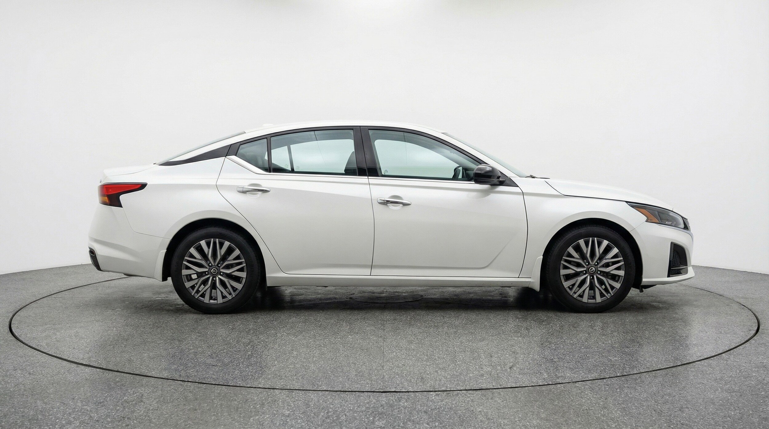 Thumbnail: 2025 Nissan Altima - 11