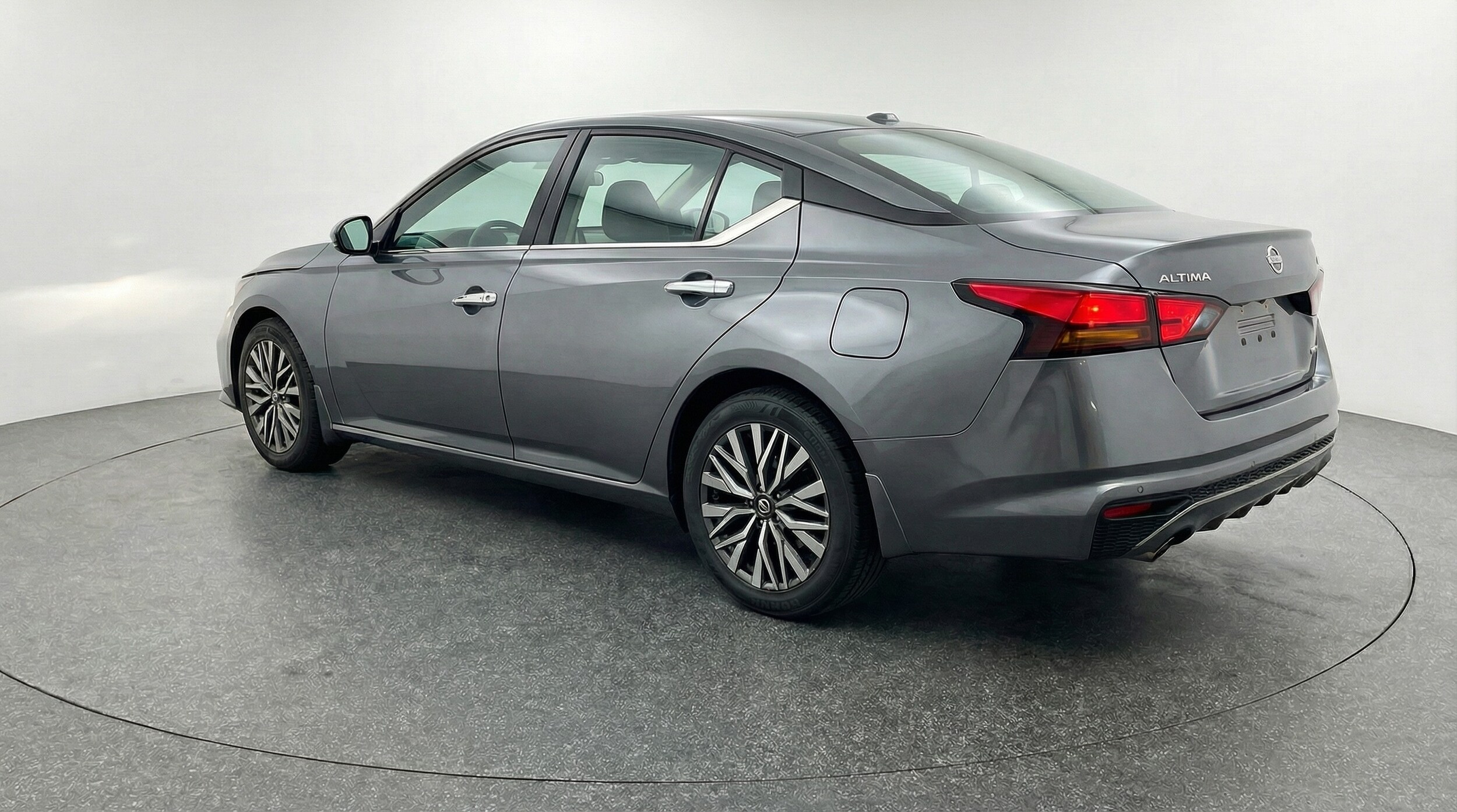 Thumbnail: 2025 Nissan Altima - 5