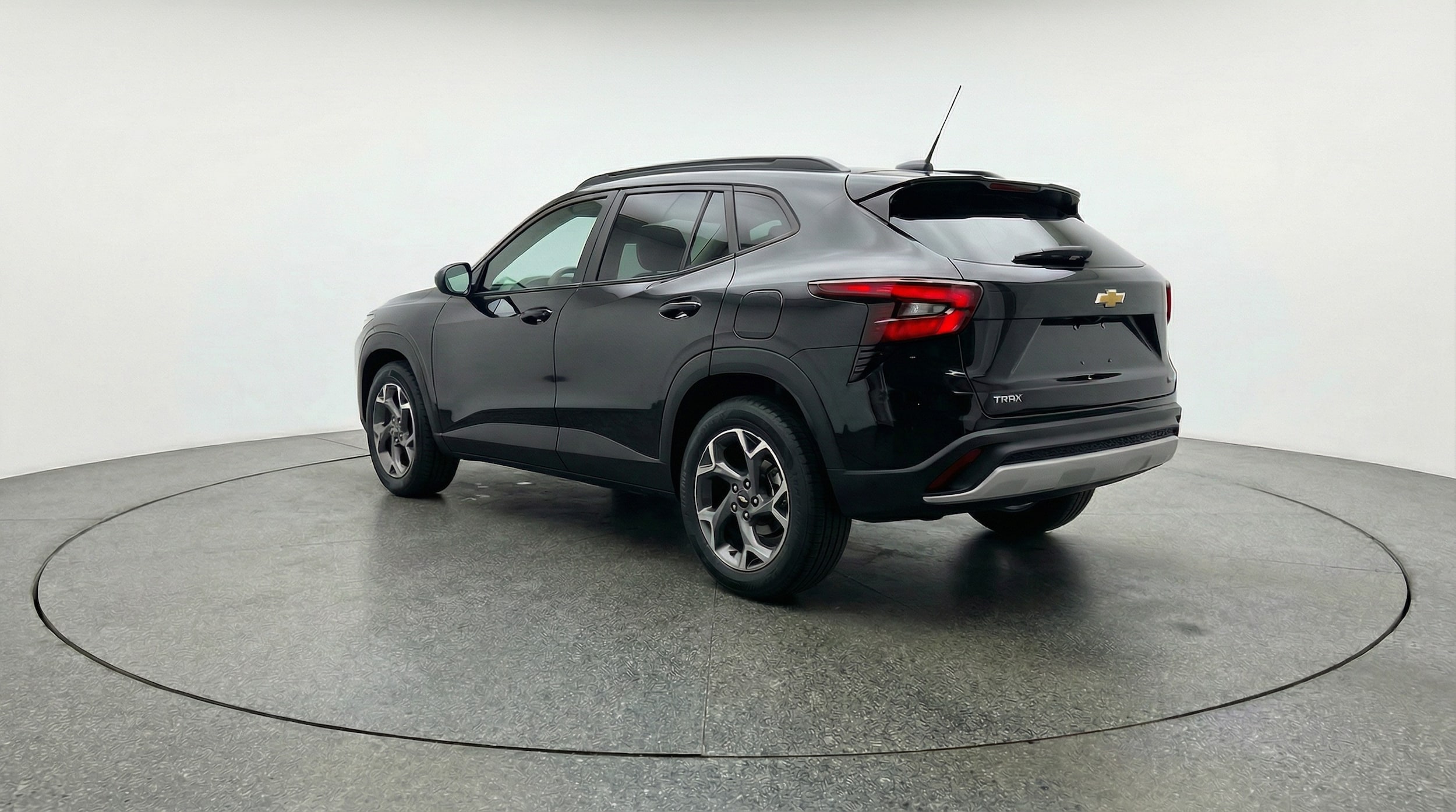 Thumbnail: 2025 Chevrolet Trax - 5