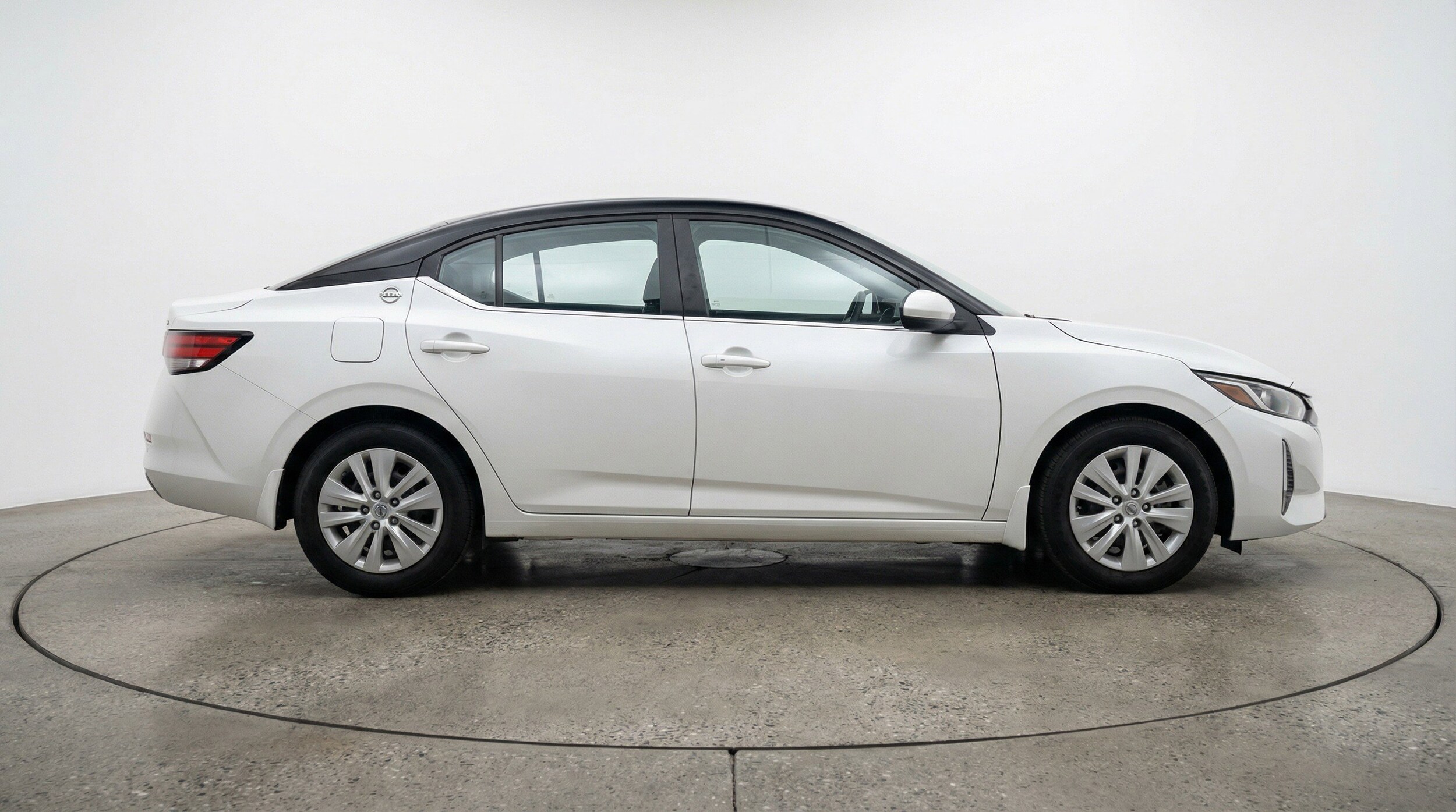Thumbnail: 2025 Nissan Sentra - 11