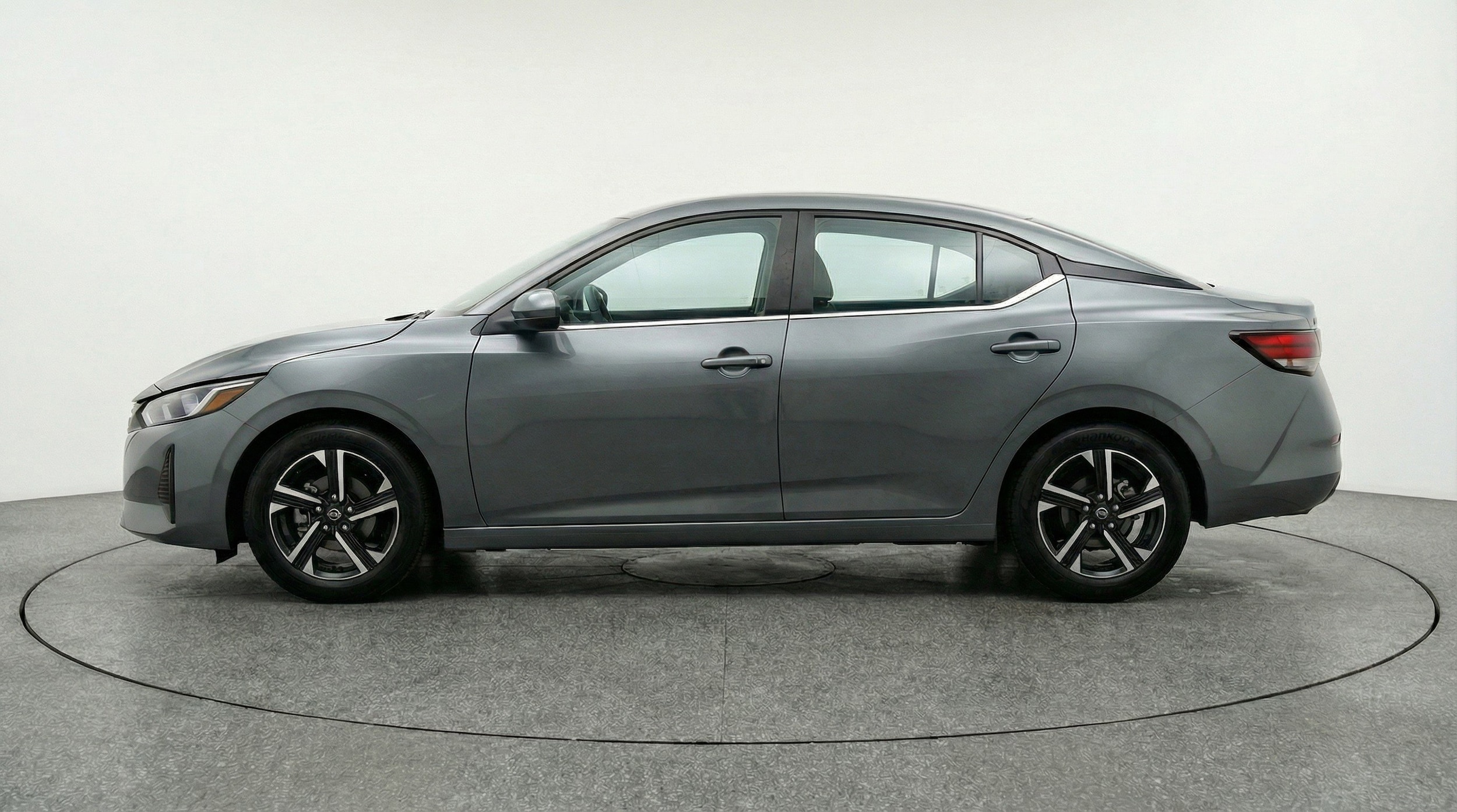 Thumbnail: 2025 Nissan Sentra - 5