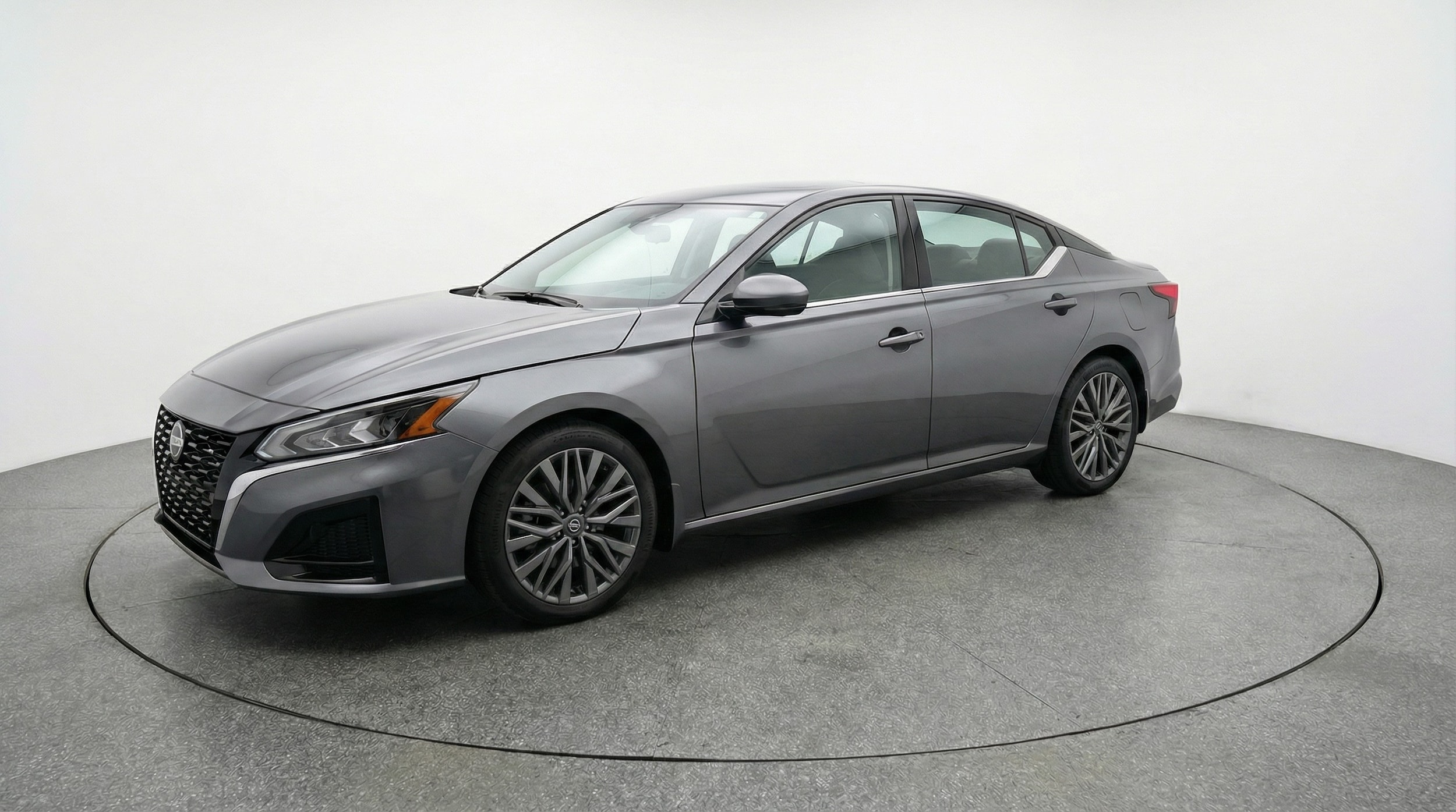 Thumbnail: 2025 Nissan Altima - 3