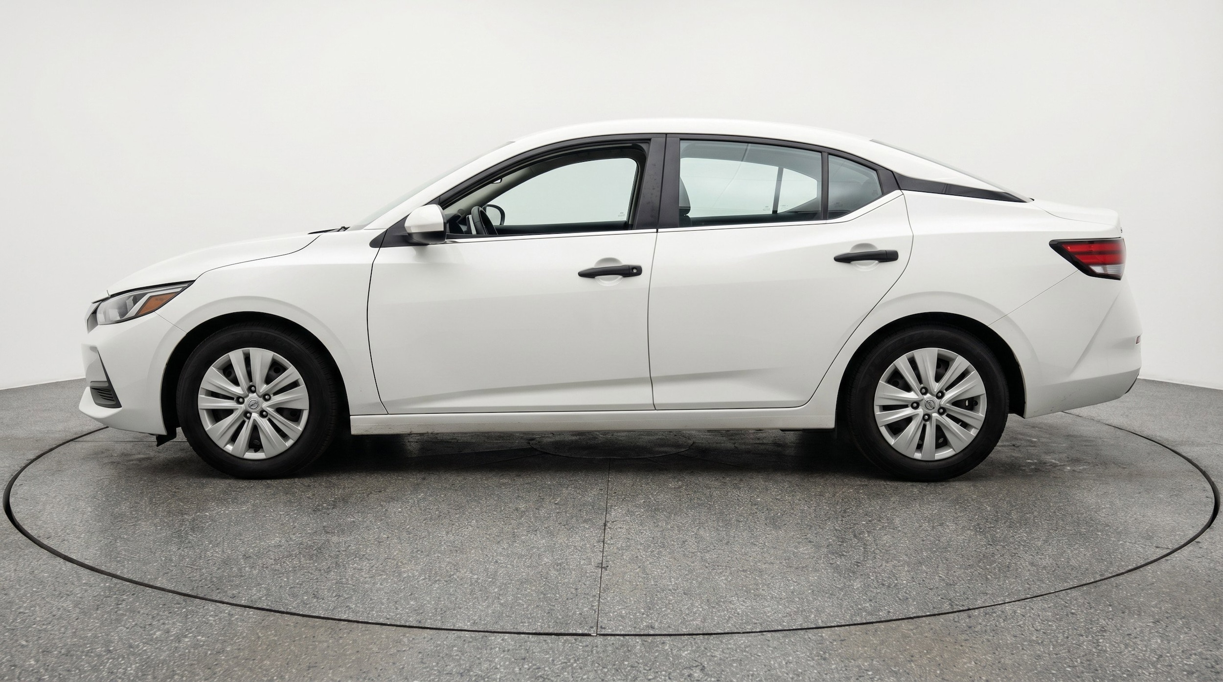 Thumbnail: 2025 Nissan Sentra - 5