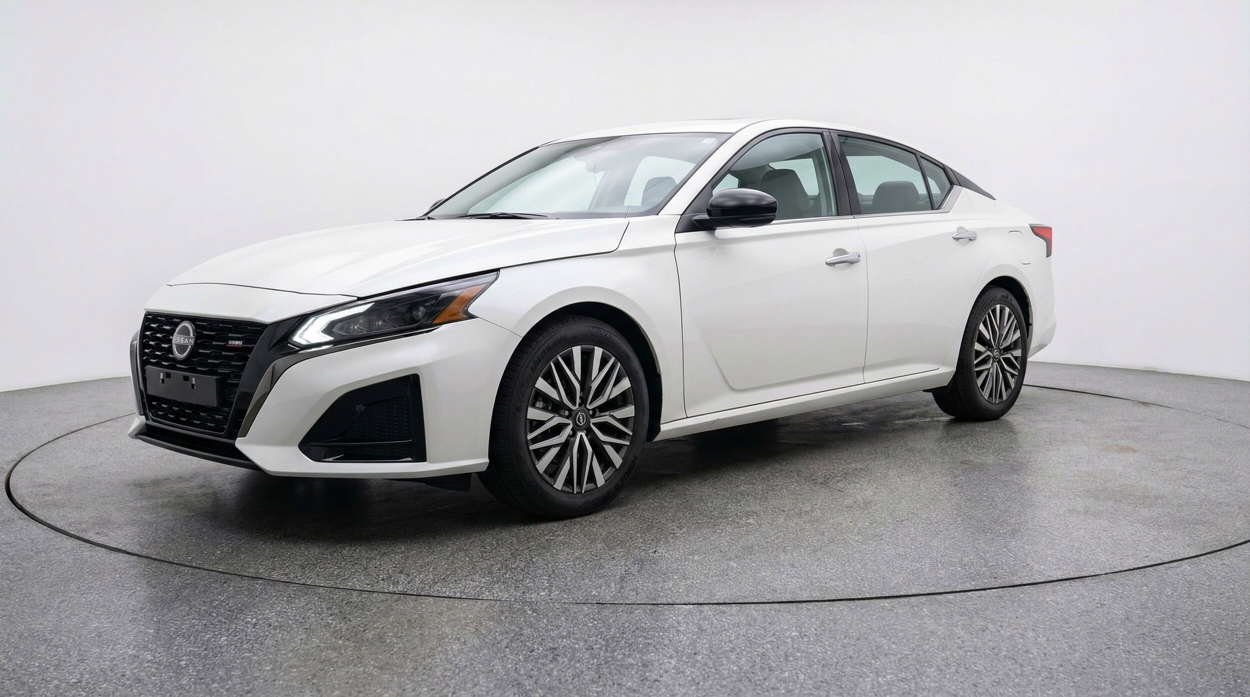 Thumbnail: 2025 Nissan Altima - 3