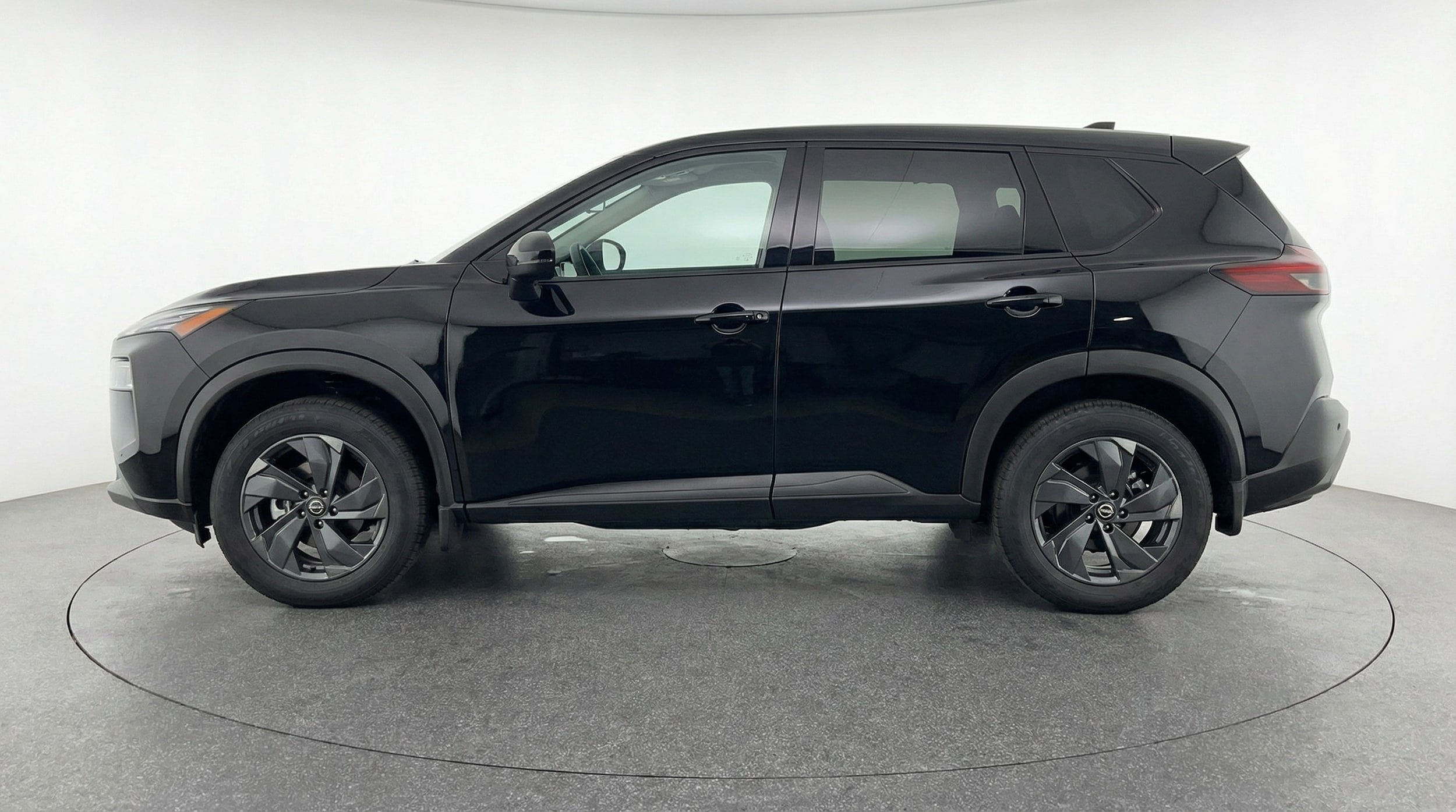 Thumbnail: 2025 Nissan Rogue - 4