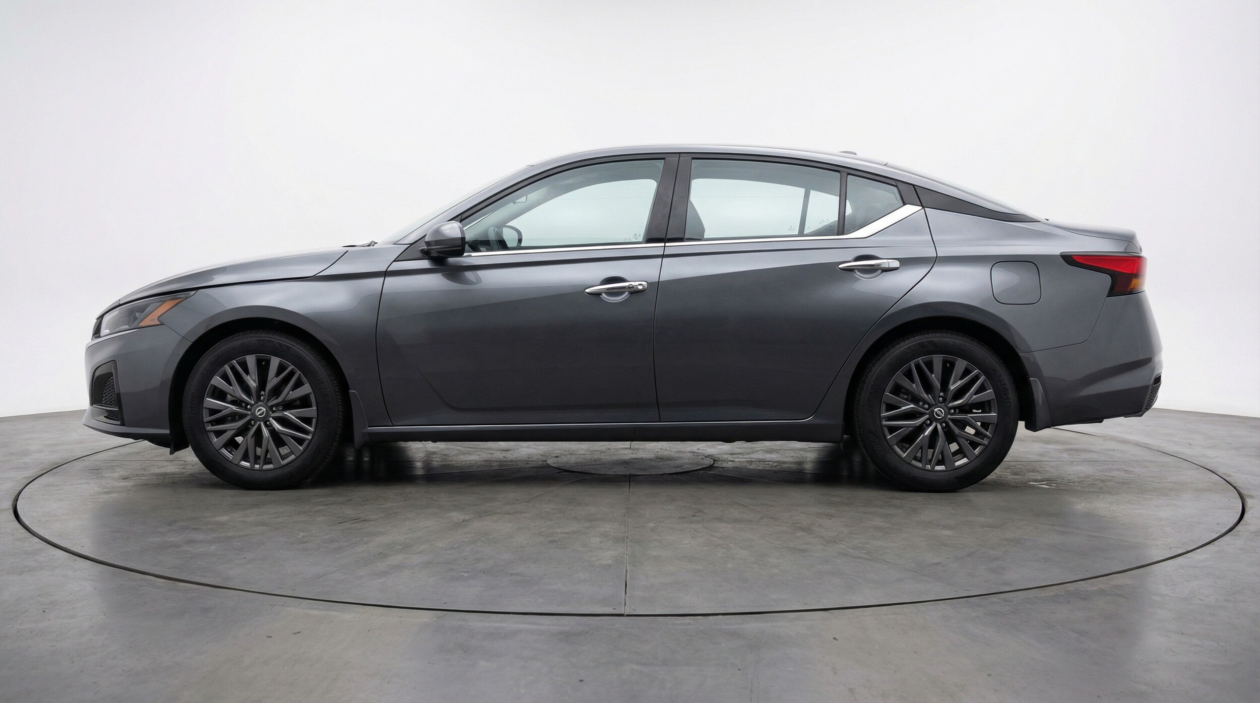 Thumbnail: 2025 Nissan Altima - 4