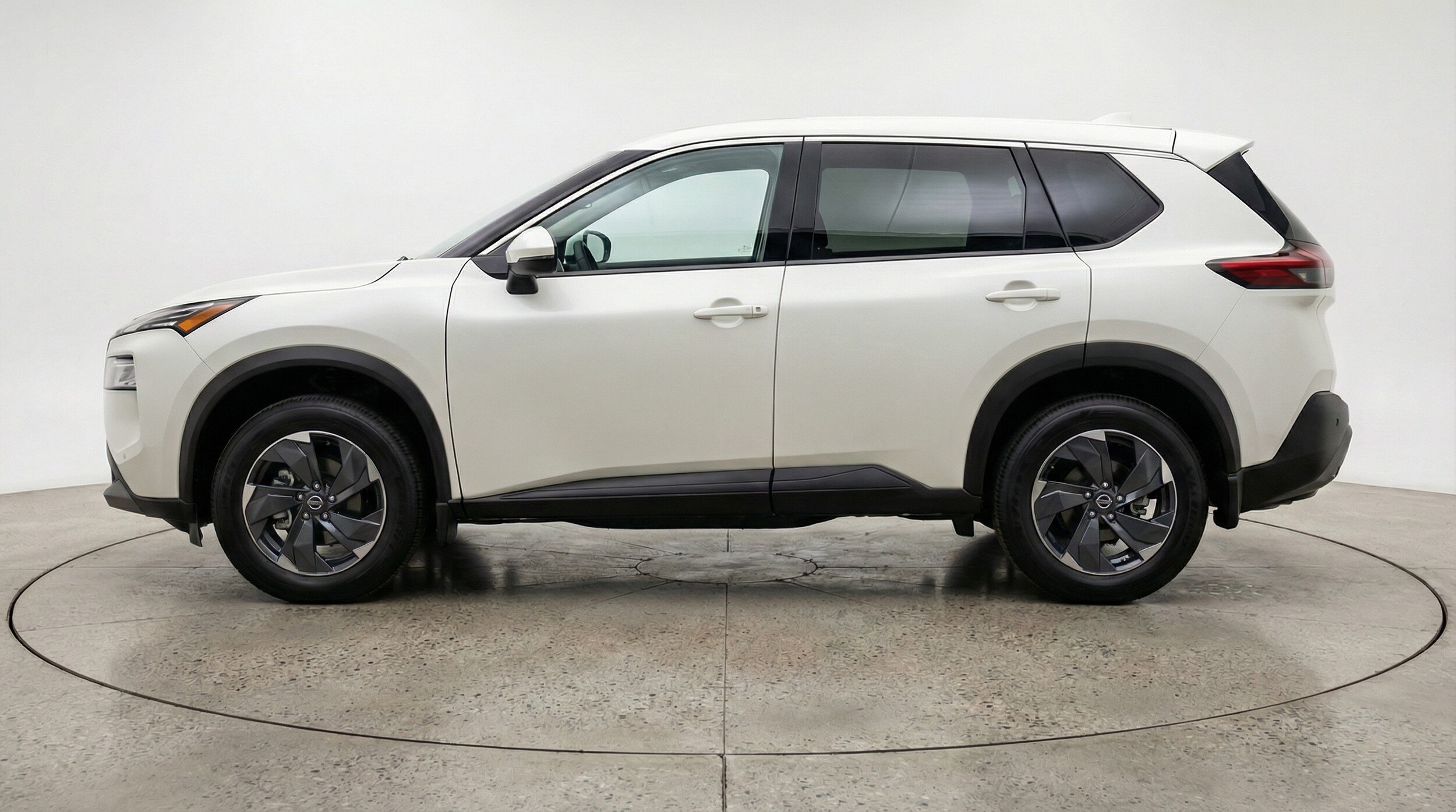 Thumbnail: 2025 Nissan Rogue - 4