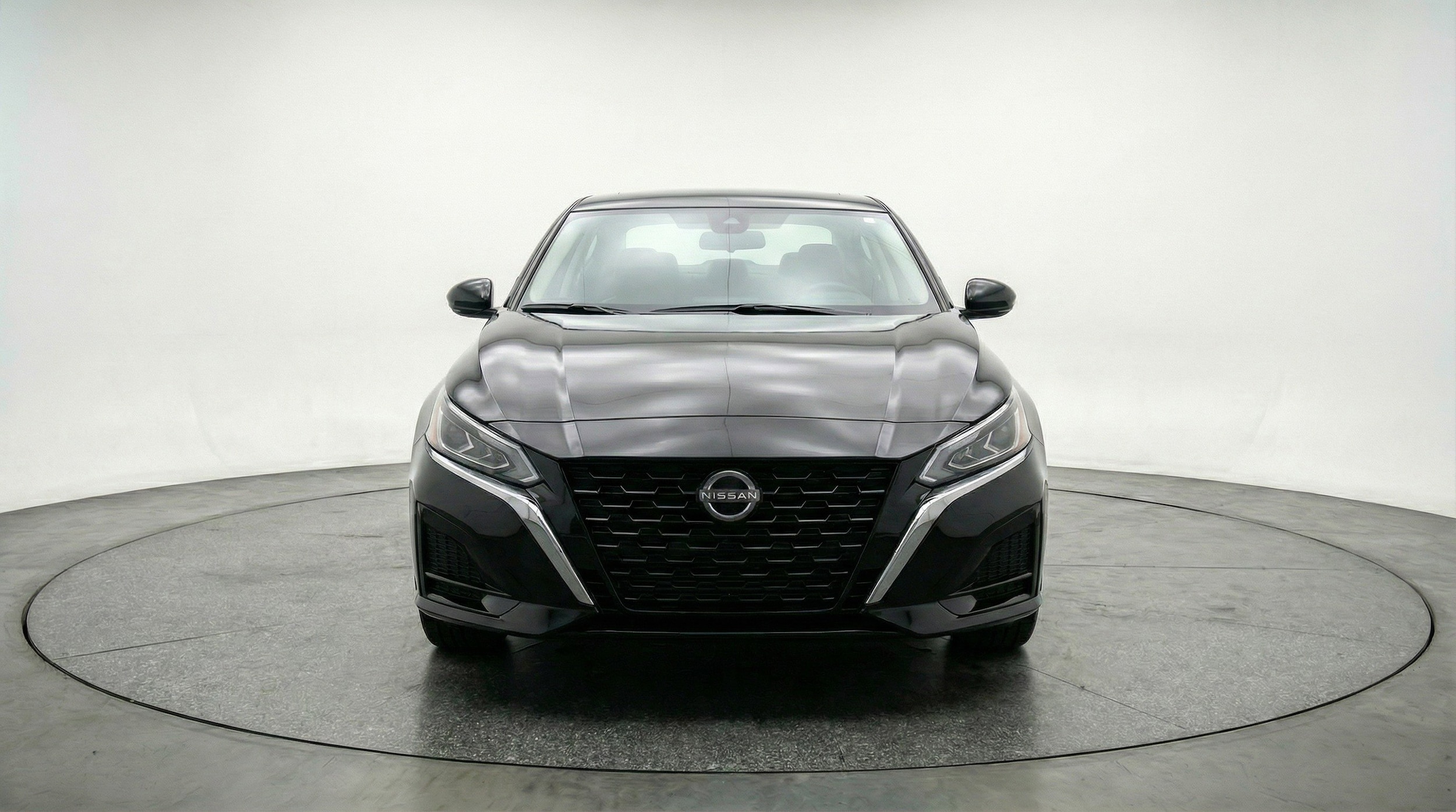 Thumbnail: 2025 Nissan Altima - 2