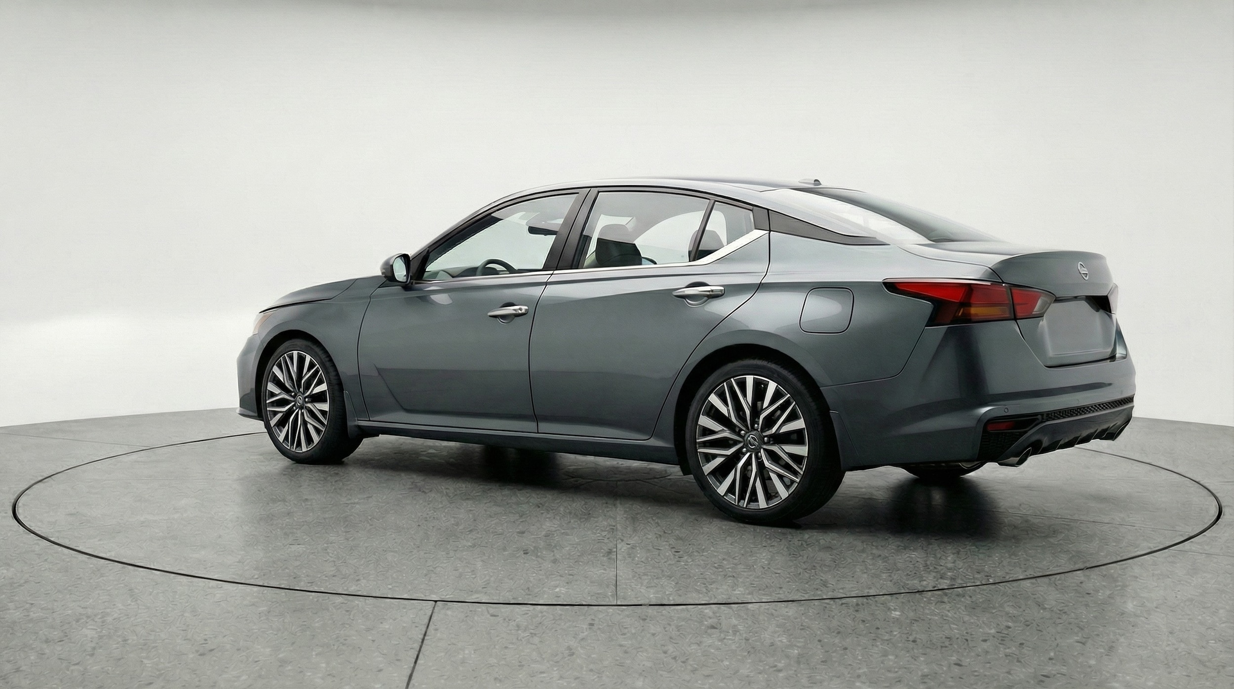 Thumbnail: 2025 Nissan Altima - 5